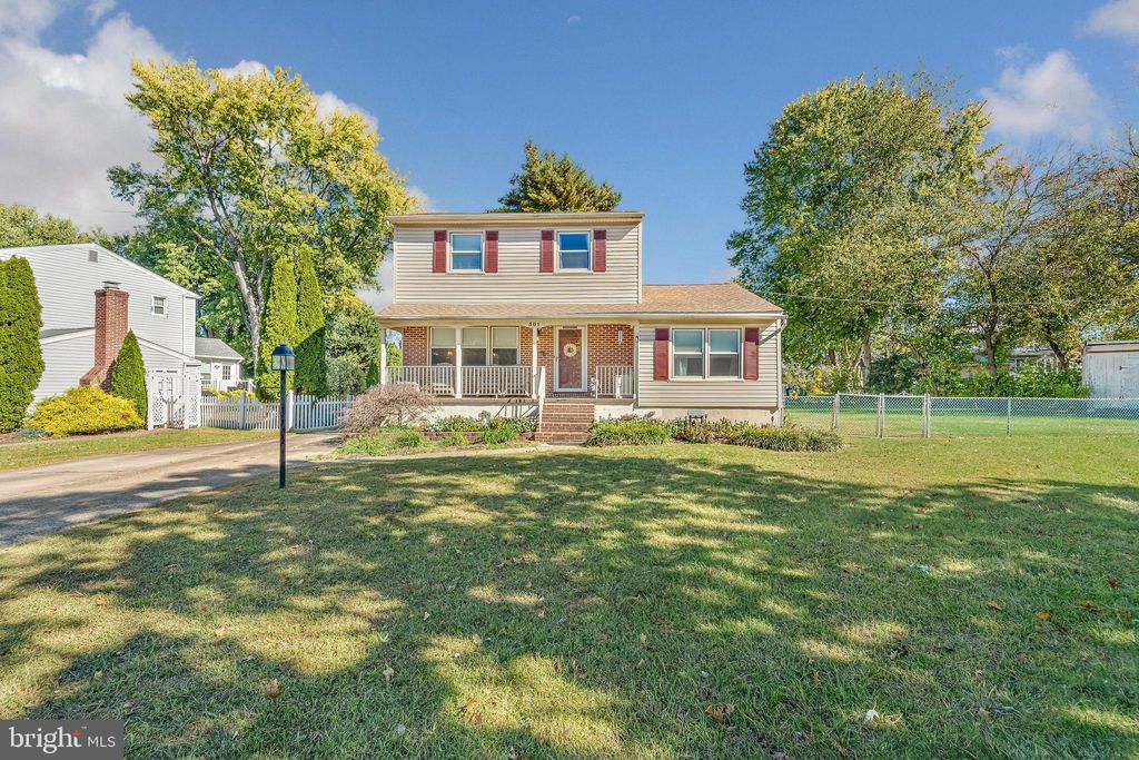 Photo of 301 N Coles Avenue, MAPLE SHADE, NJ 08052 (MLS # NJBL2098122)