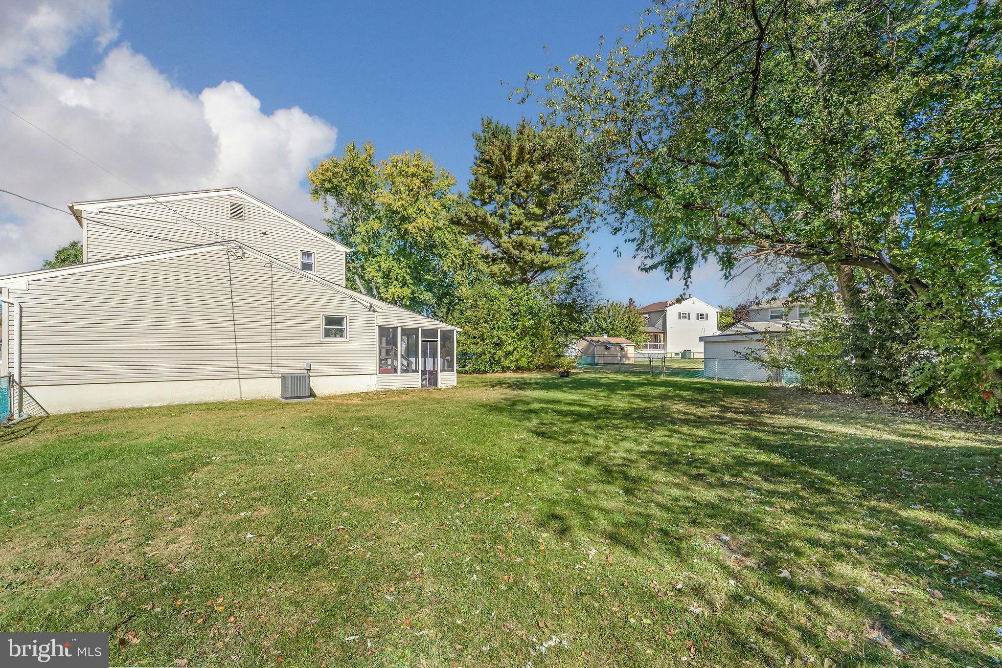 301 N COLES AVENUE