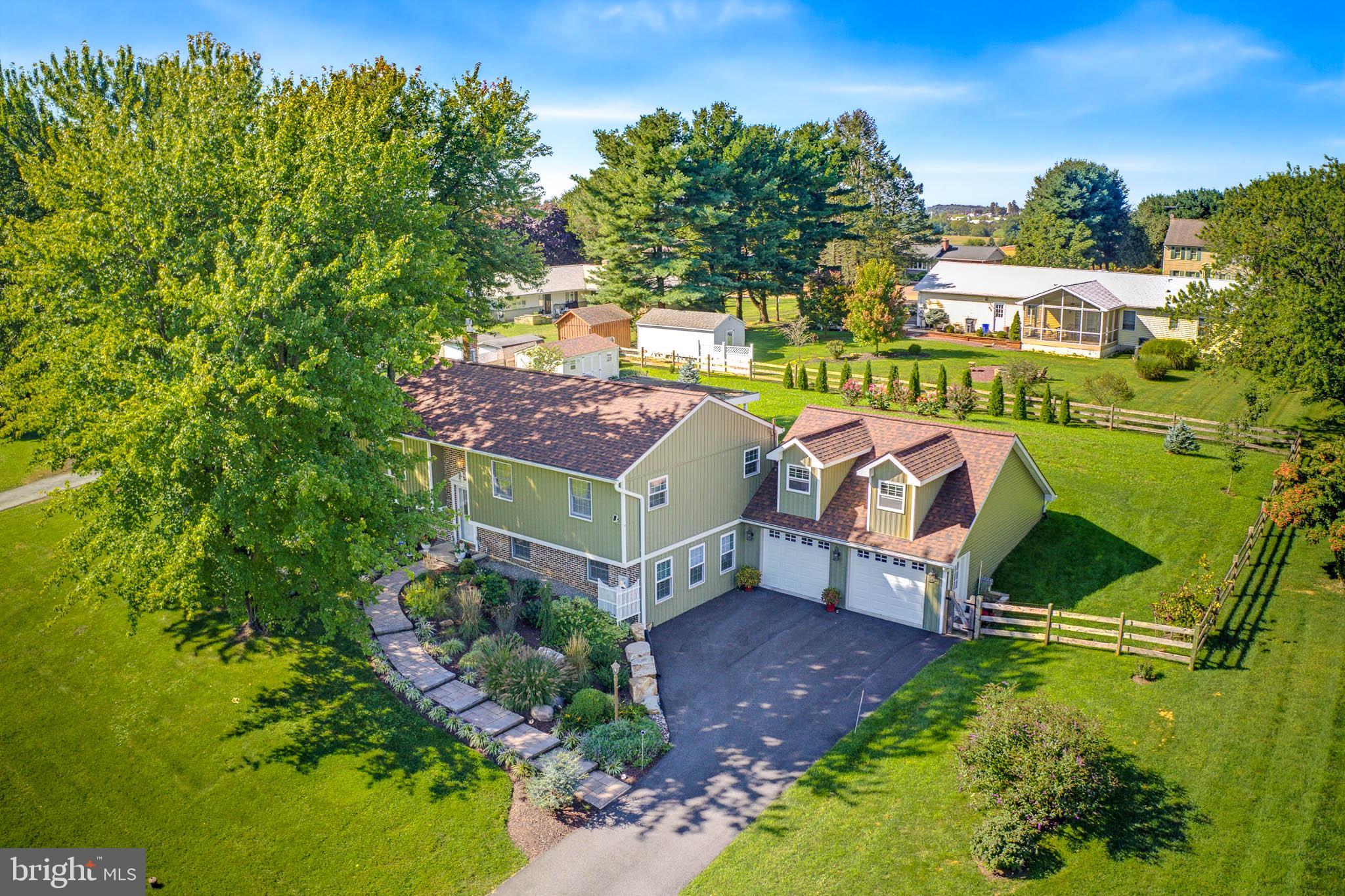 8 CLIFFWOOD