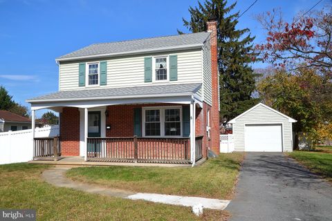 Photo of 2009 Hemlock Road, Lancaster, PA 17603 (MLS # PALA2059498)