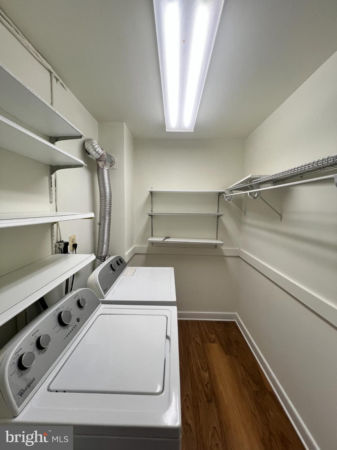 ALEXANDRIA OVERLOOK - Residential Lease