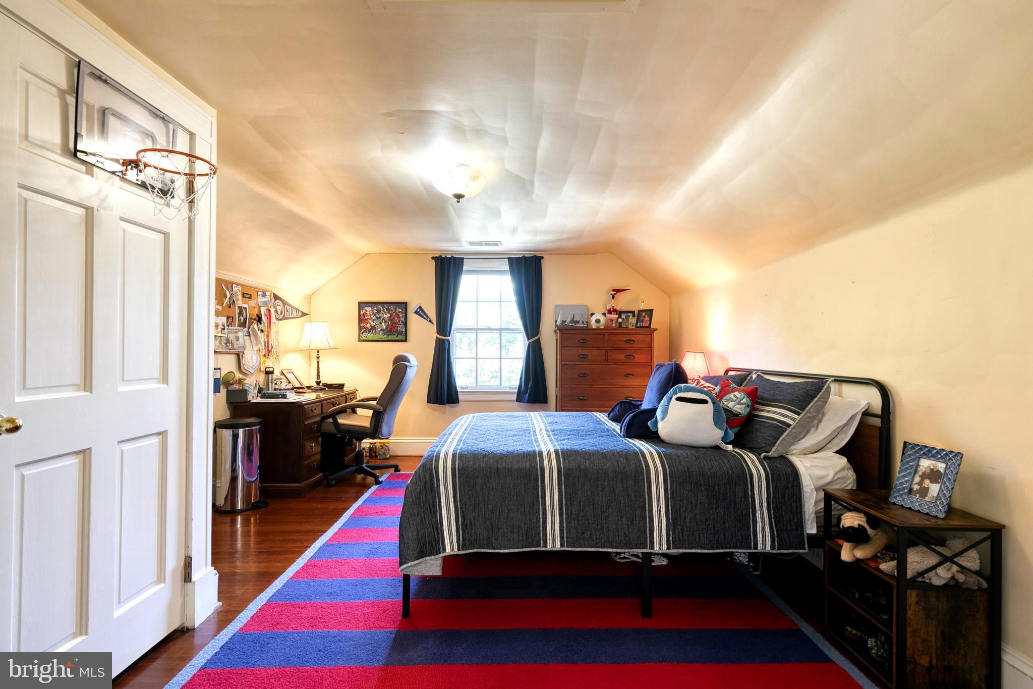 RUXTON - Residential