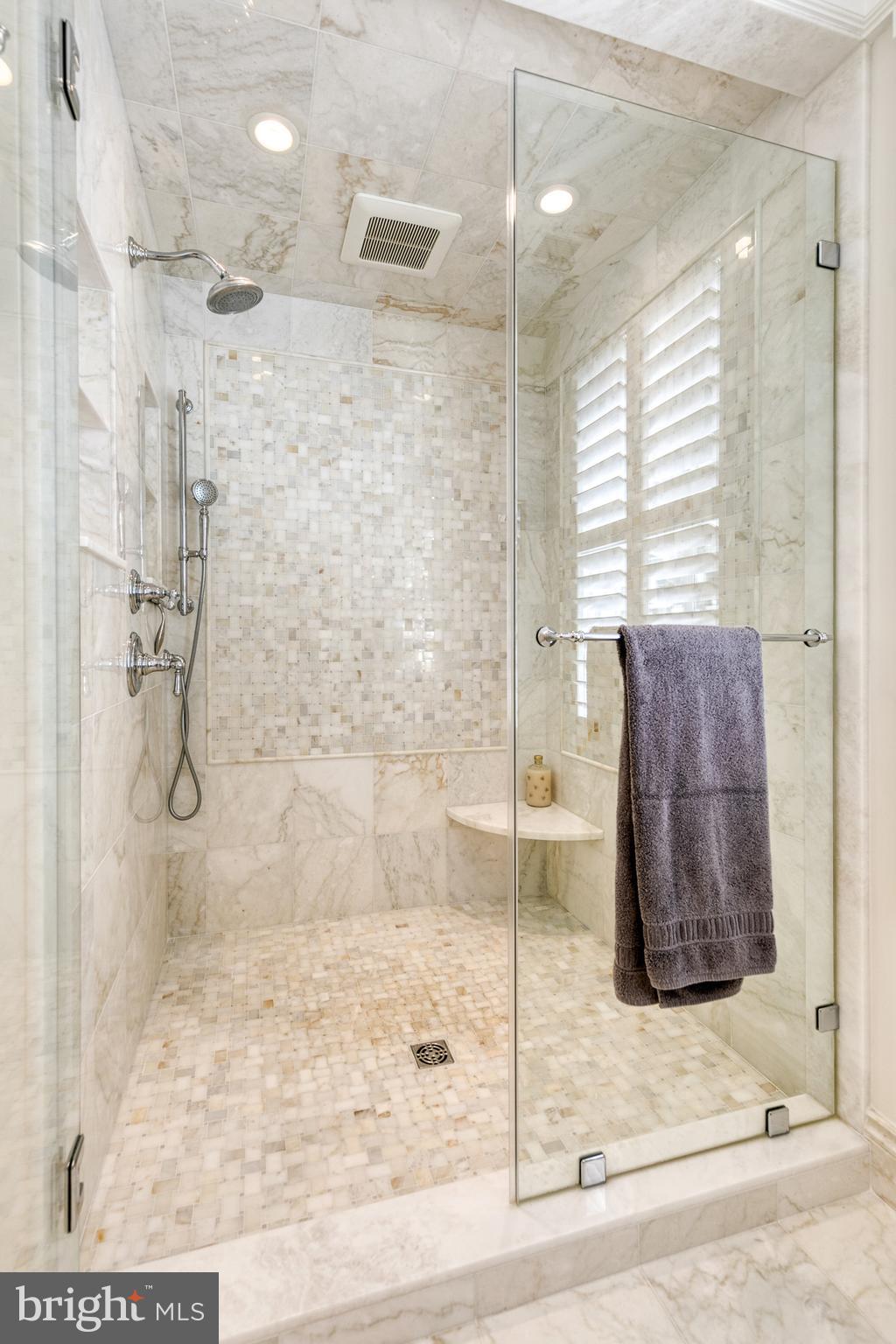 RUXTON - Residential