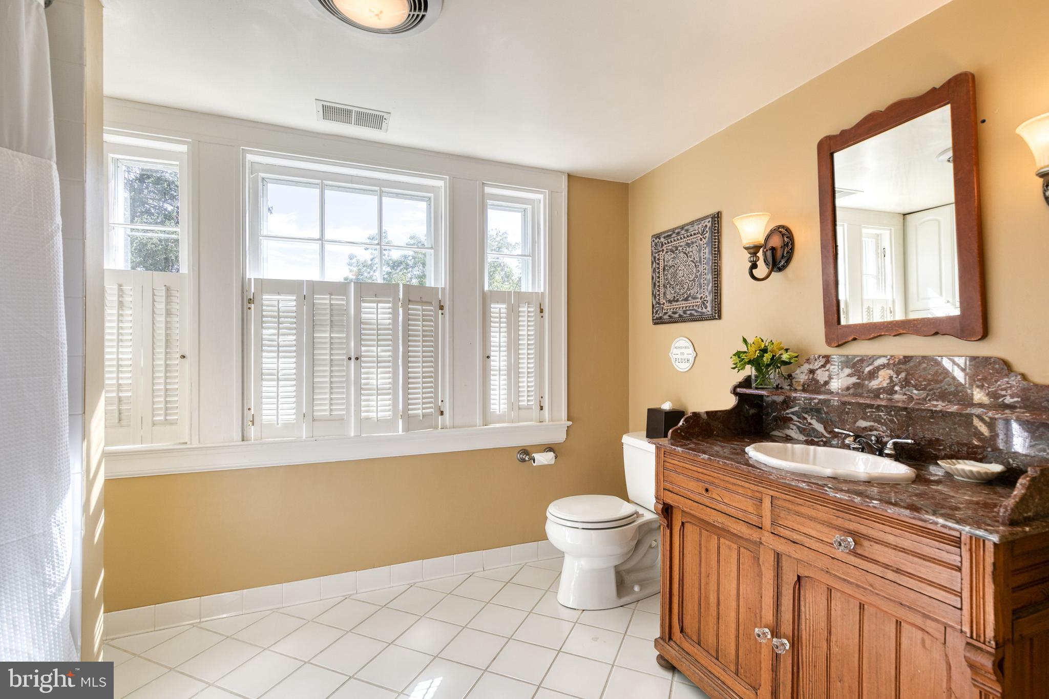 RUXTON - Residential