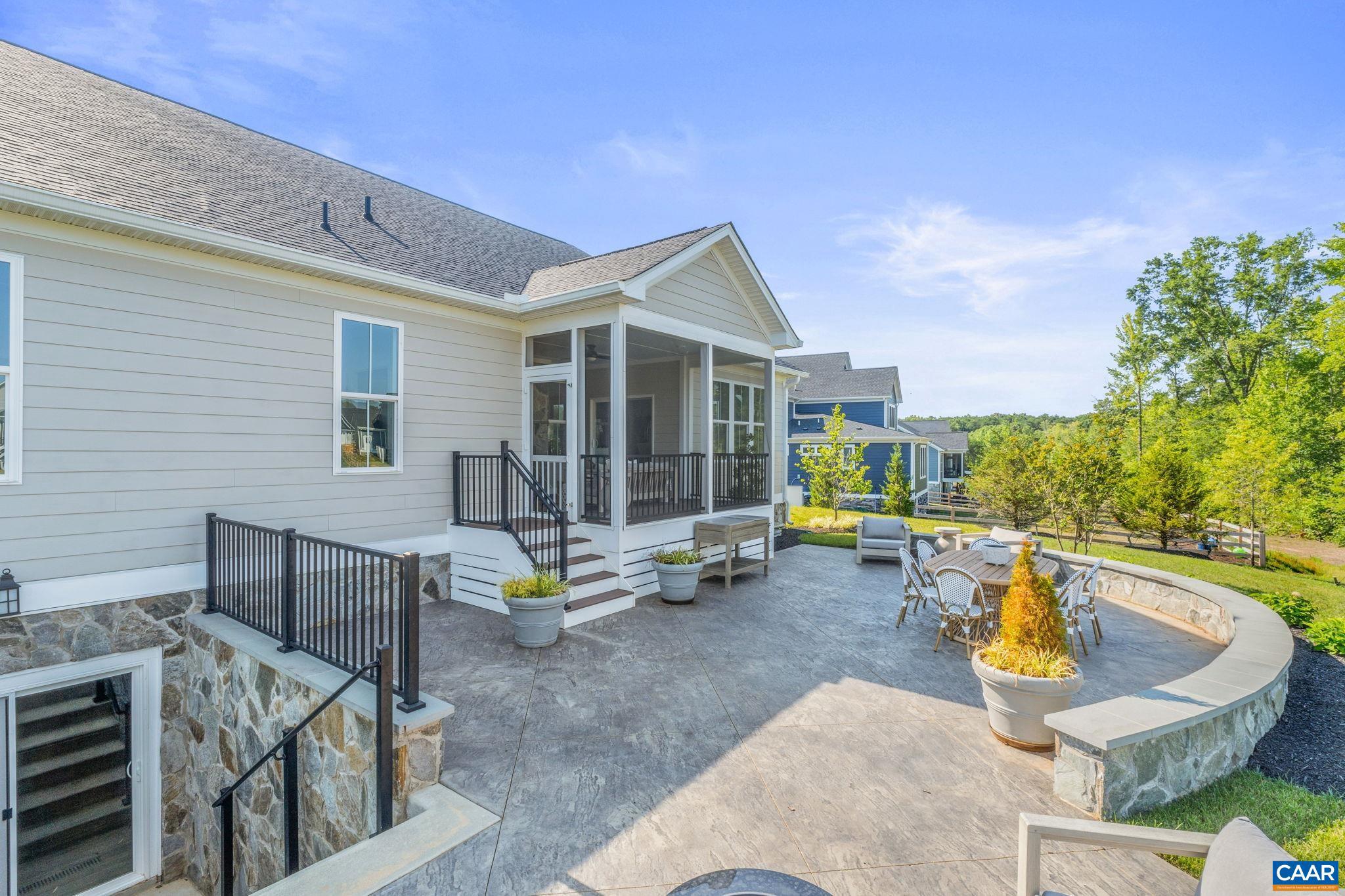 SPRING CREEK - Residential