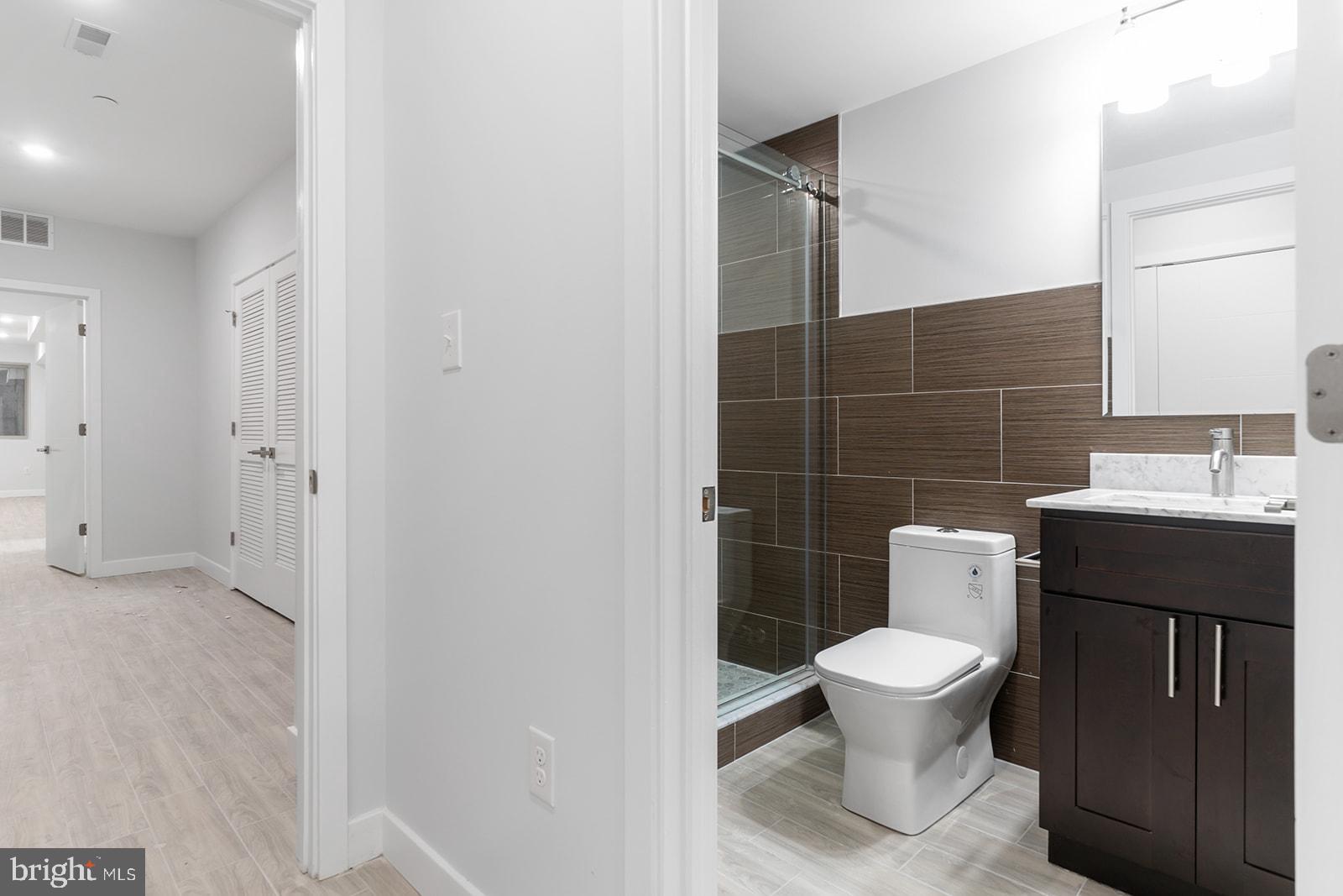 NORRIS SQUARE - Residential Income