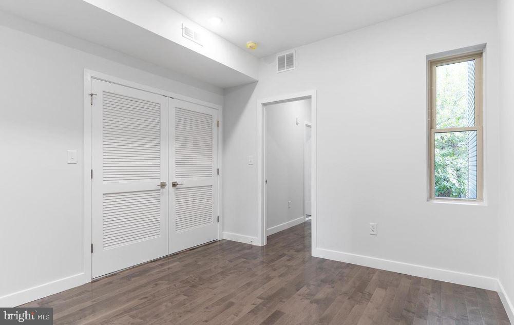 NORRIS SQUARE - Residential Income