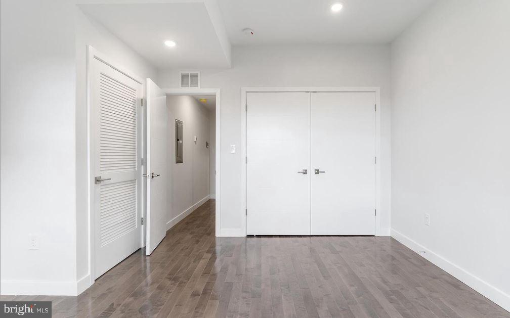 NORRIS SQUARE - Residential Income