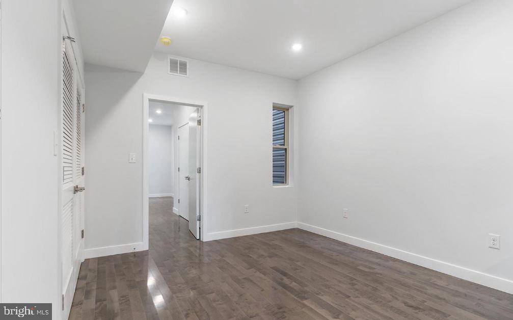 NORRIS SQUARE - Residential Income