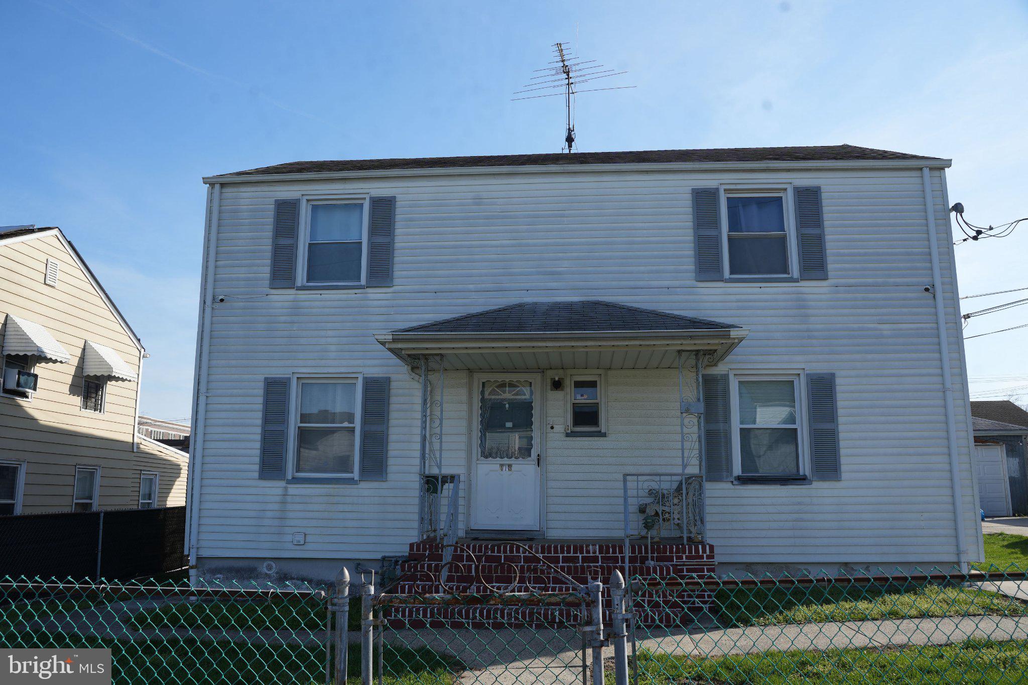 413 PADEREWSKI AVENUE