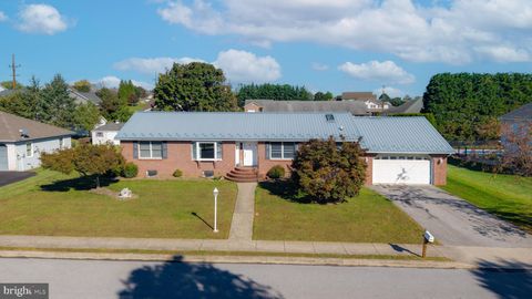 375 CAROLLE STREET GREENCASTLE PA 17225