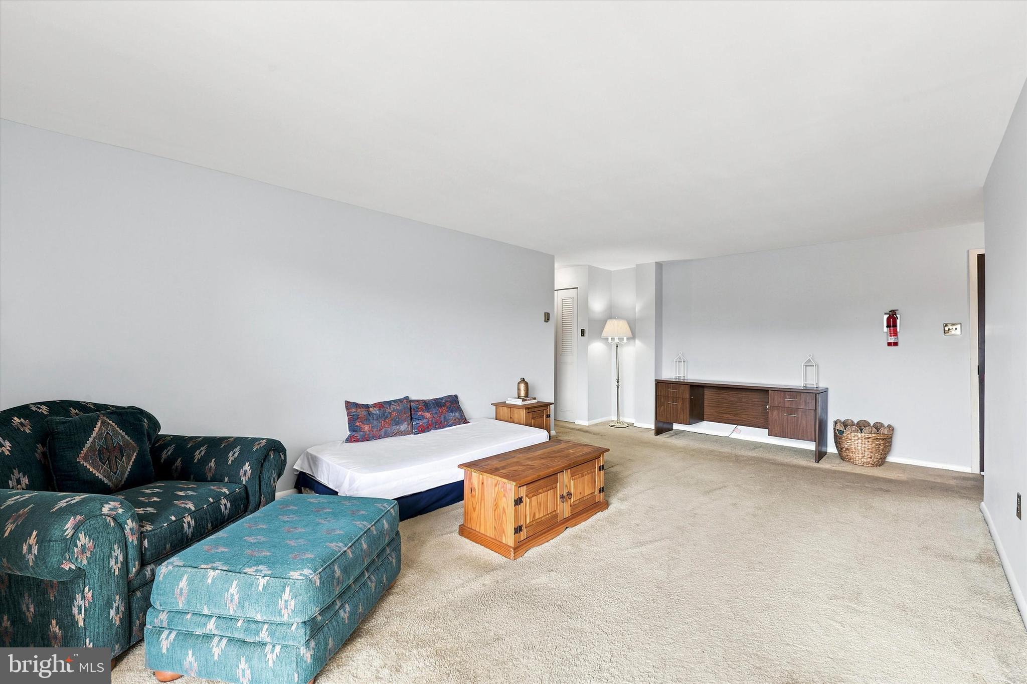 501 N PROVIDENCE ROAD 412