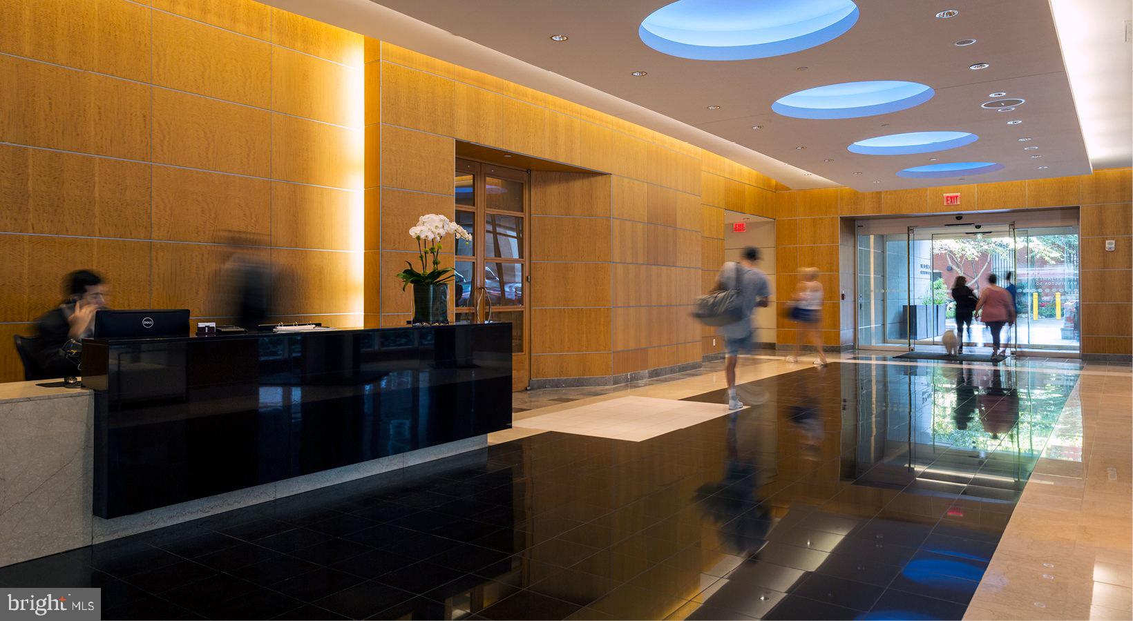 202 W WASHINGTON SQUARE 2403