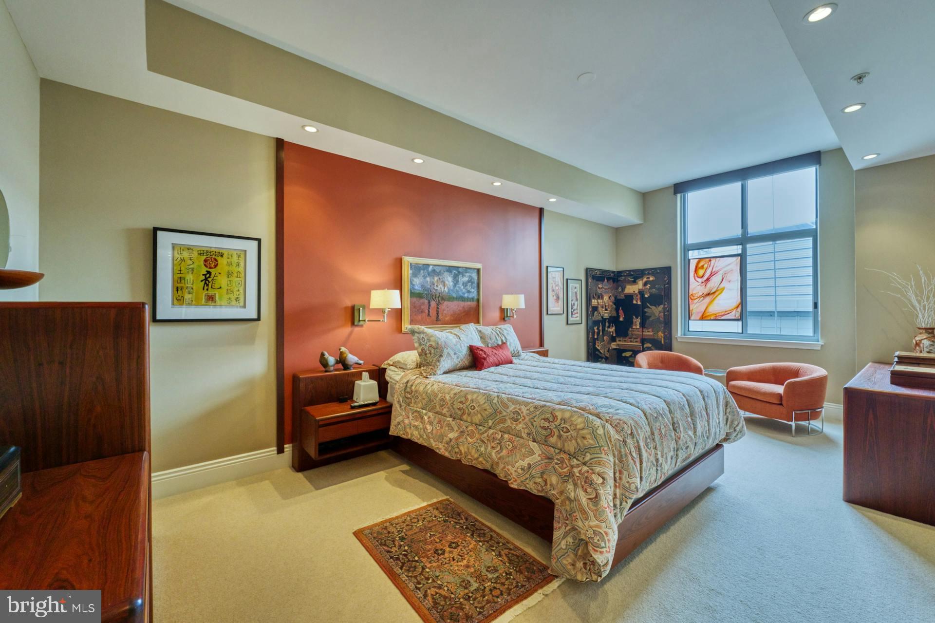 MIDTOWN AT RESTON TOWN CENTER - Residential