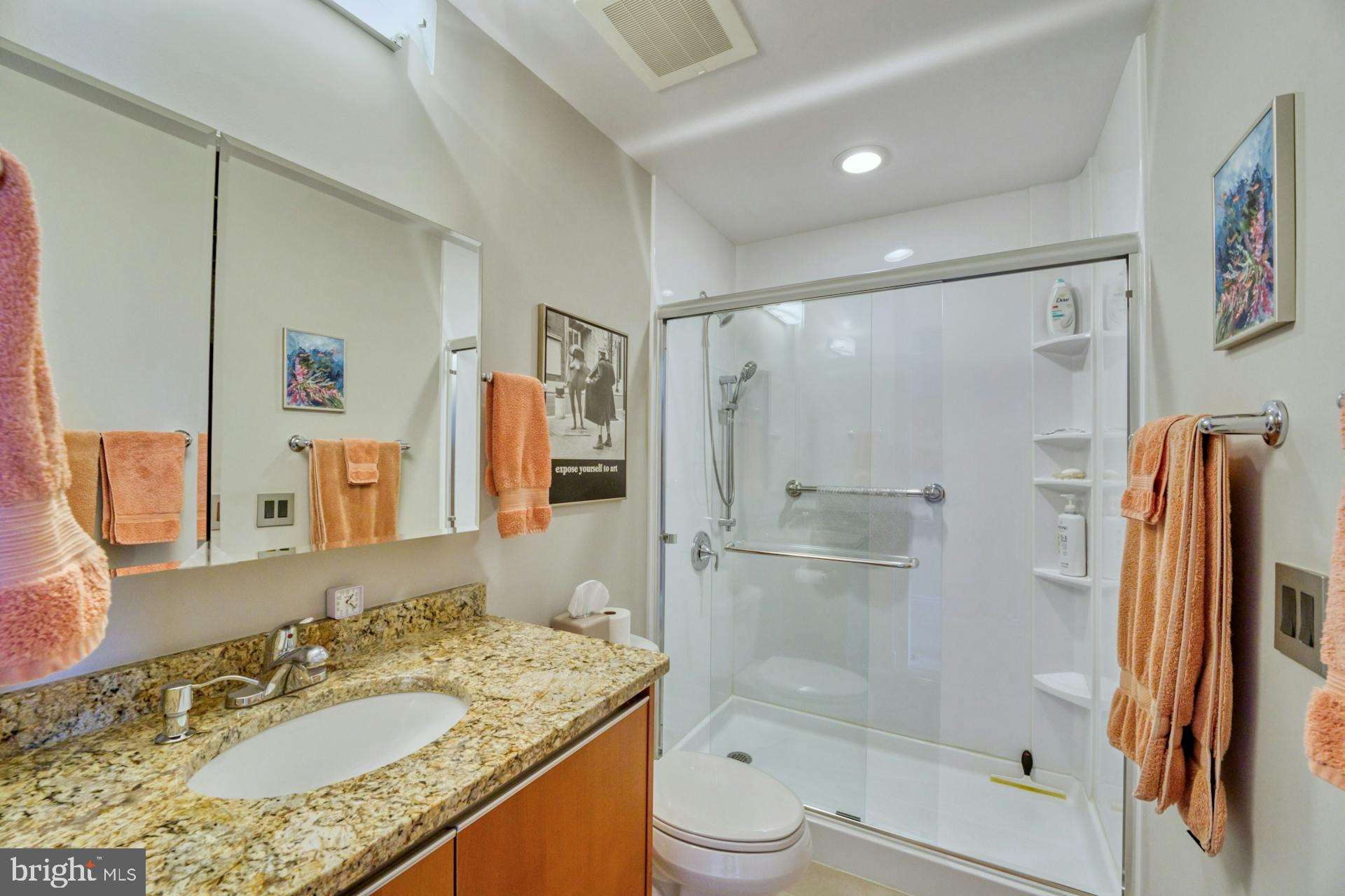 MIDTOWN AT RESTON TOWN CENTER - Residential