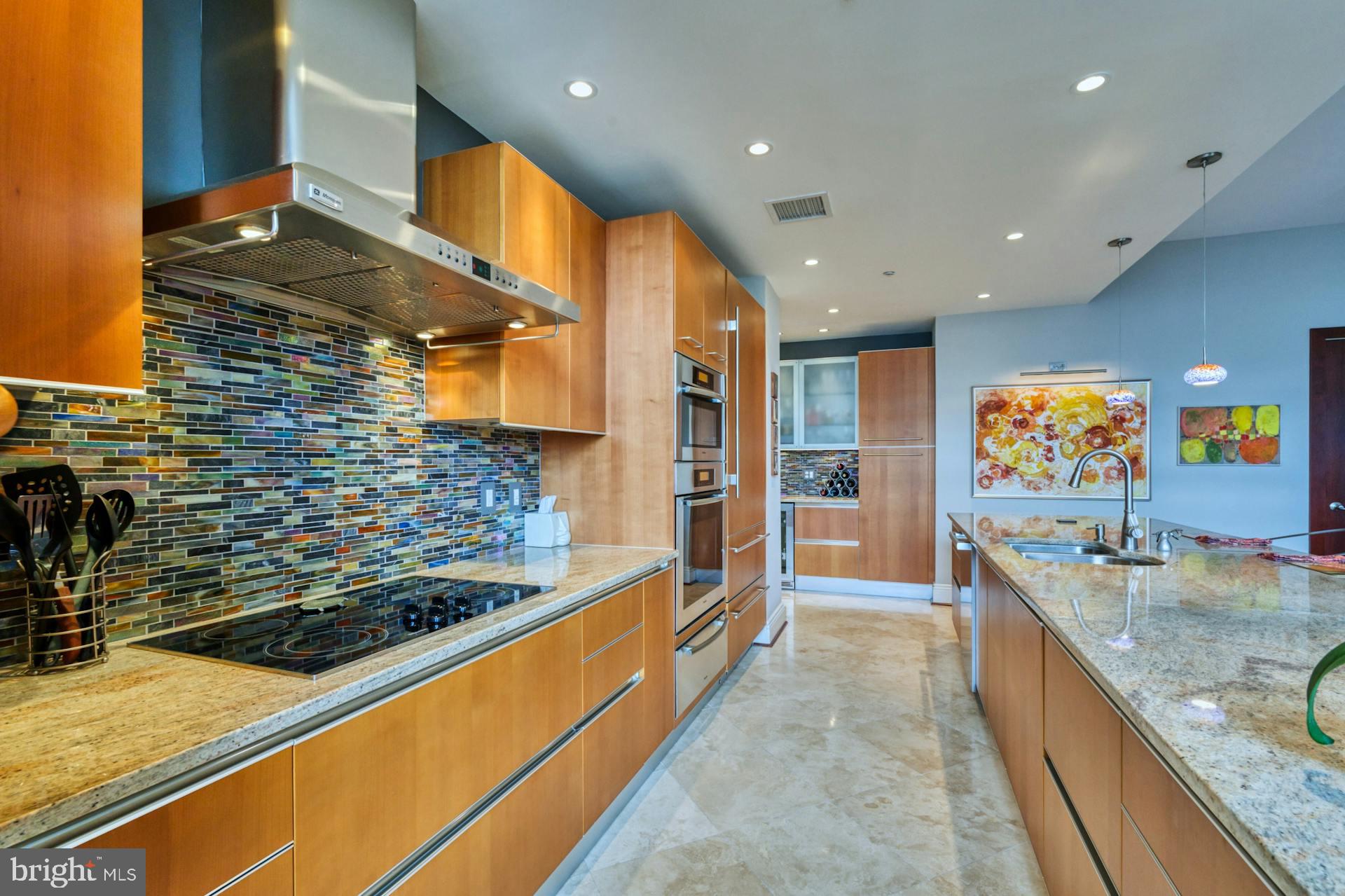 MIDTOWN AT RESTON TOWN CENTER - Residential