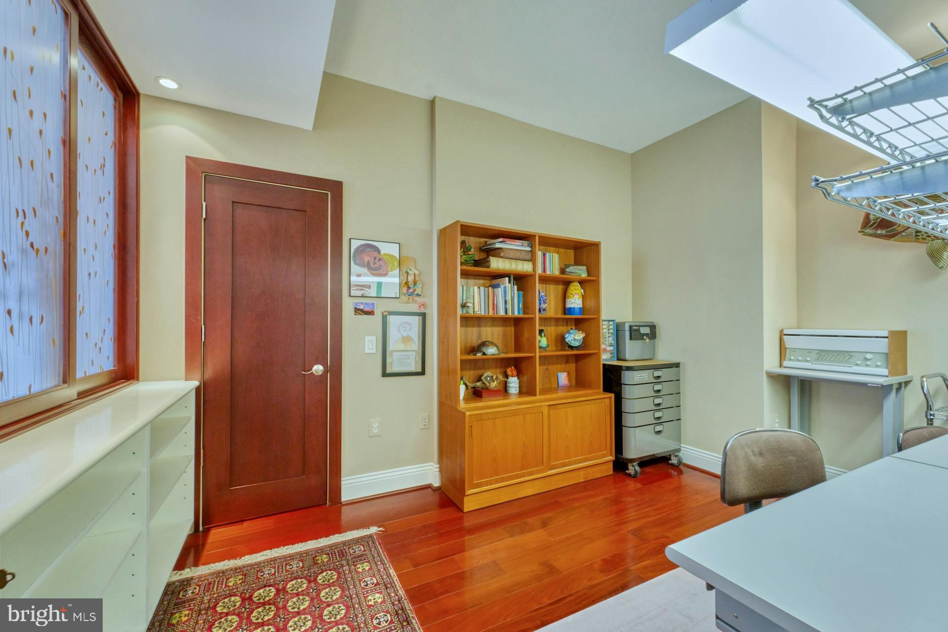 MIDTOWN AT RESTON TOWN CENTER - Residential