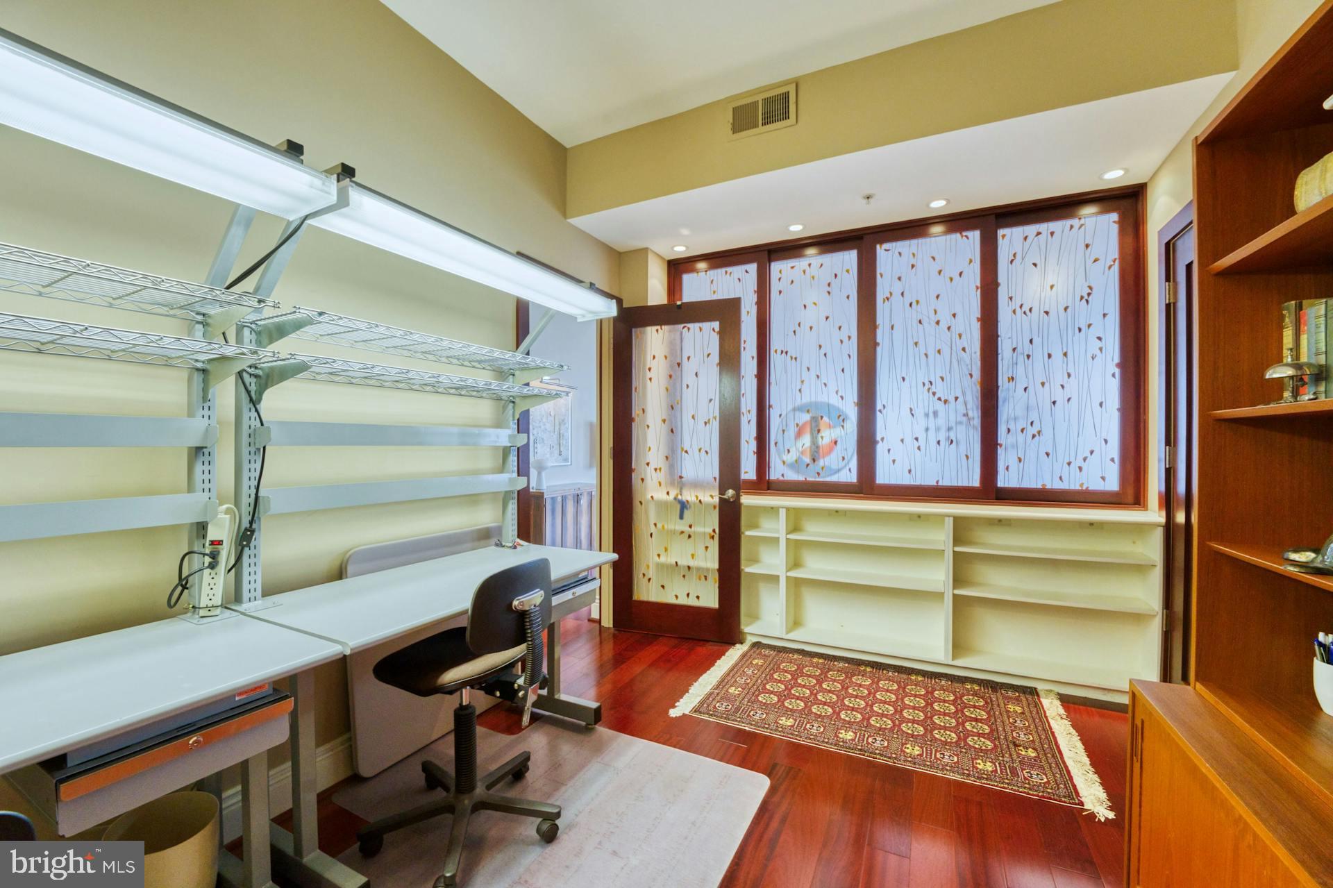 MIDTOWN AT RESTON TOWN CENTER - Residential