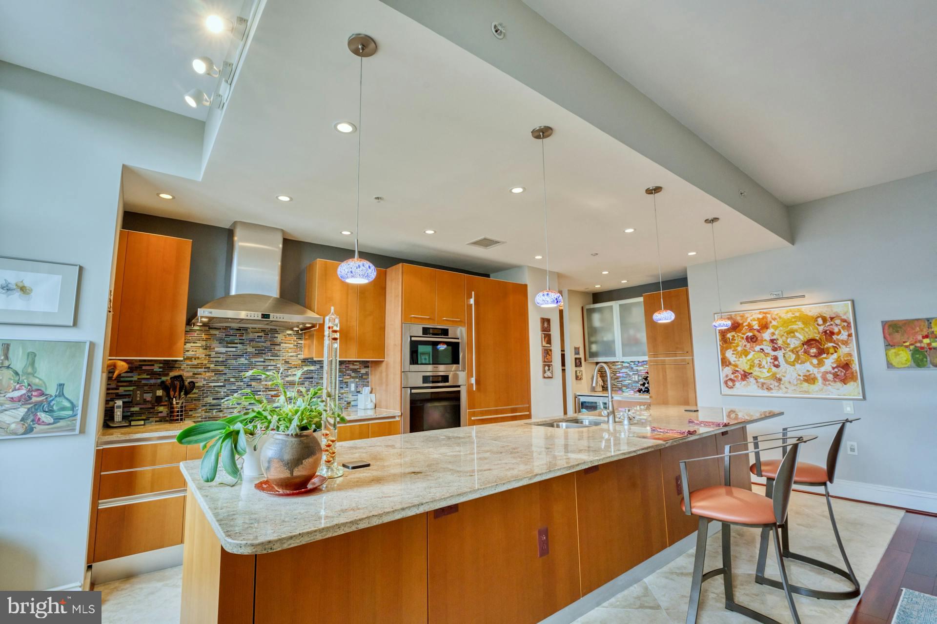 MIDTOWN AT RESTON TOWN CENTER - Residential