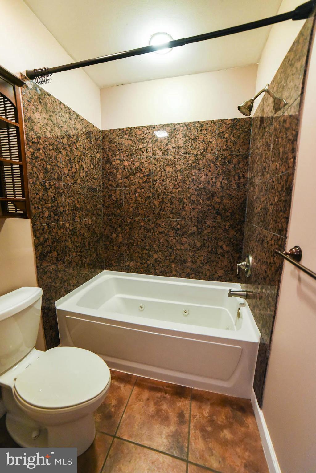 BRETON BAY - Residential