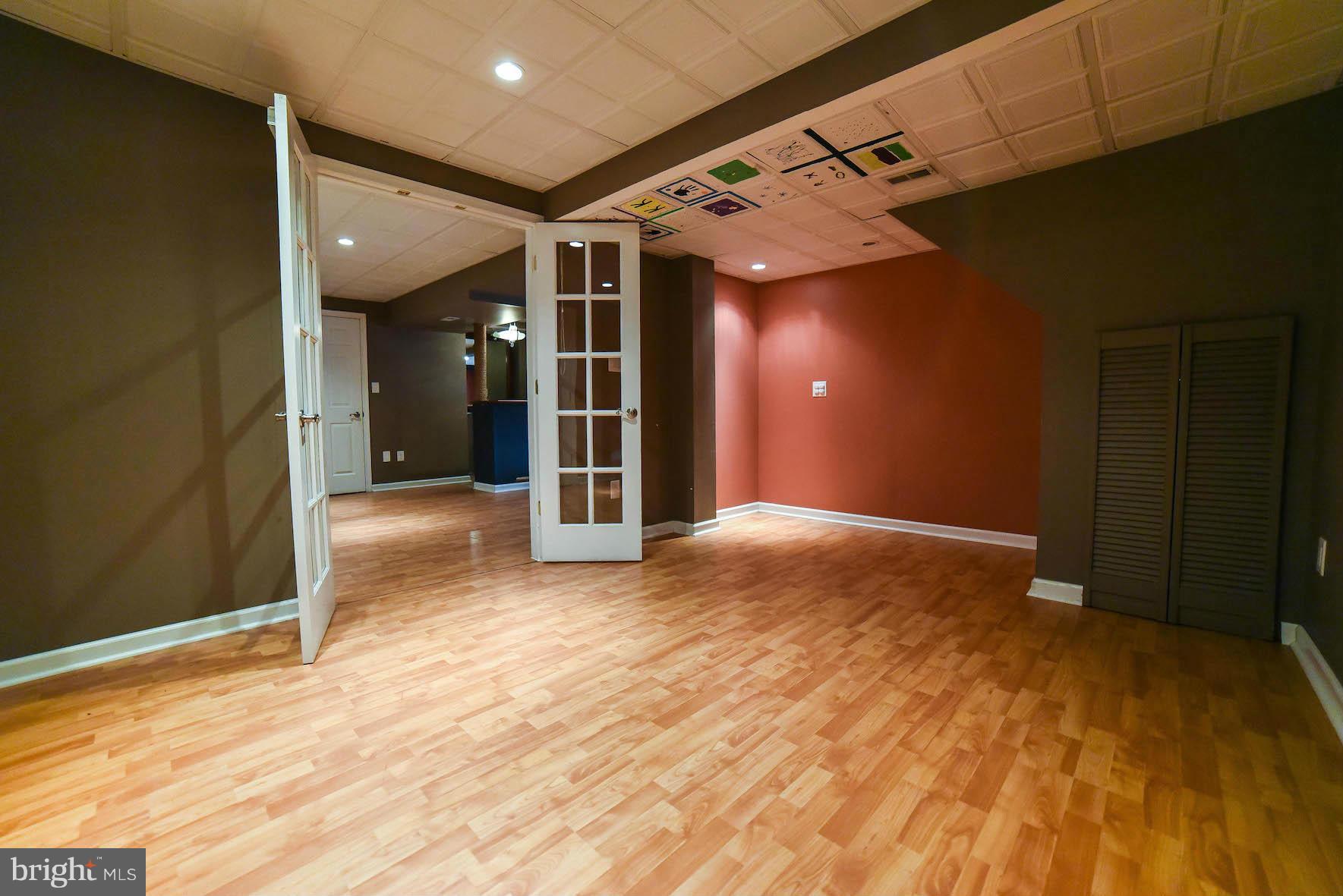 BRETON BAY - Residential