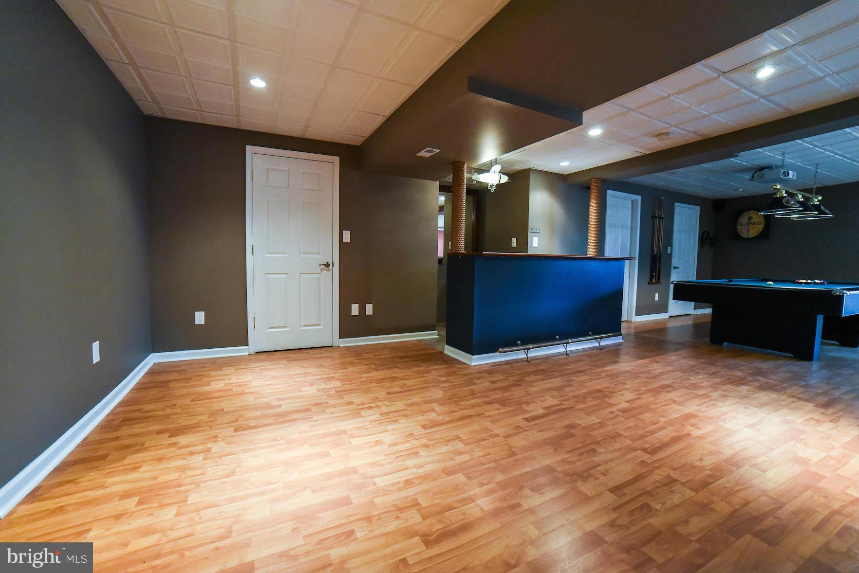 BRETON BAY - Residential