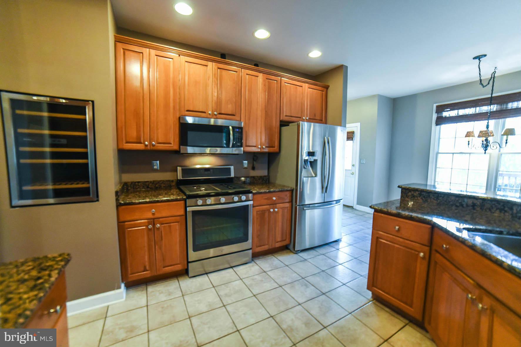 BRETON BAY - Residential