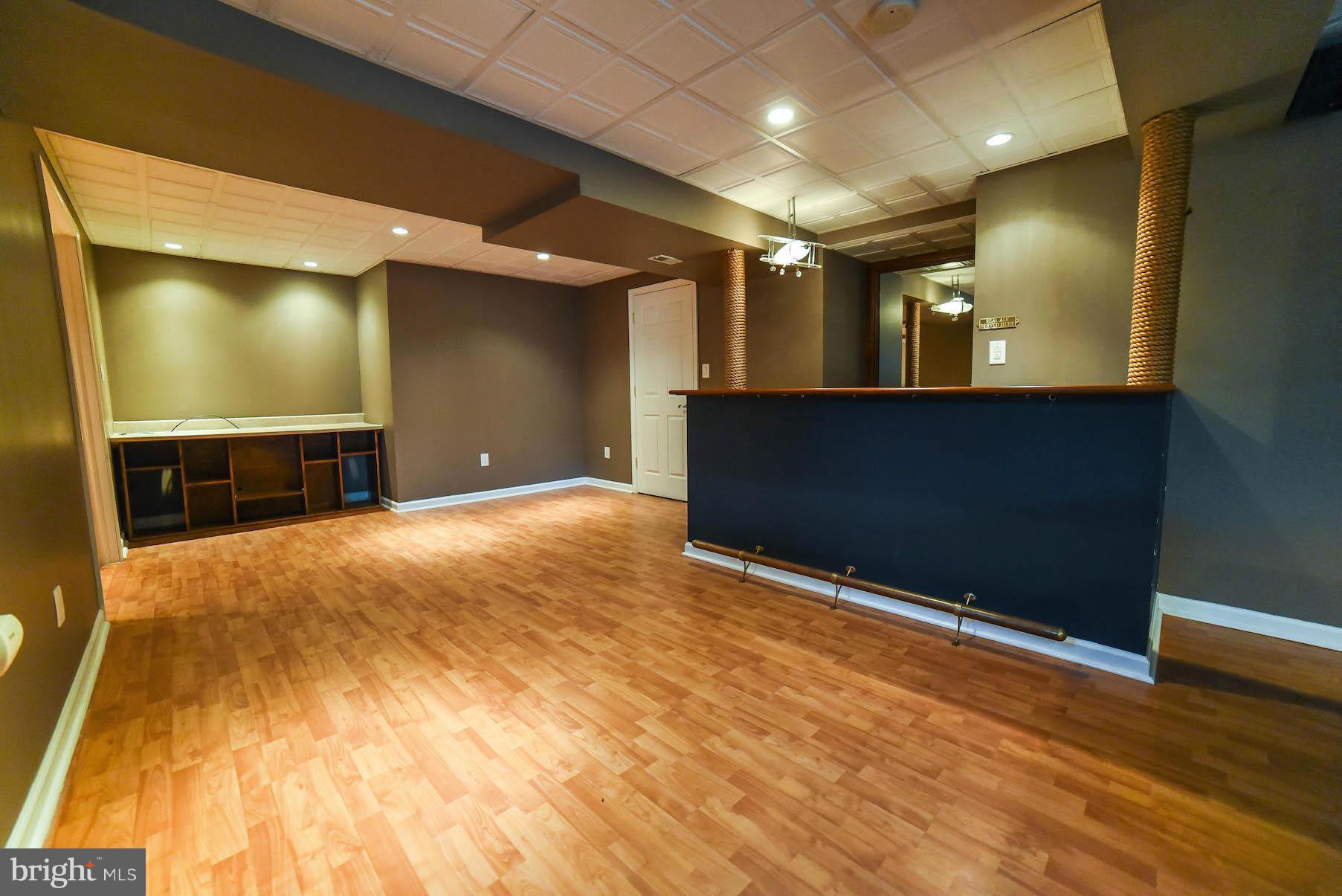 BRETON BAY - Residential