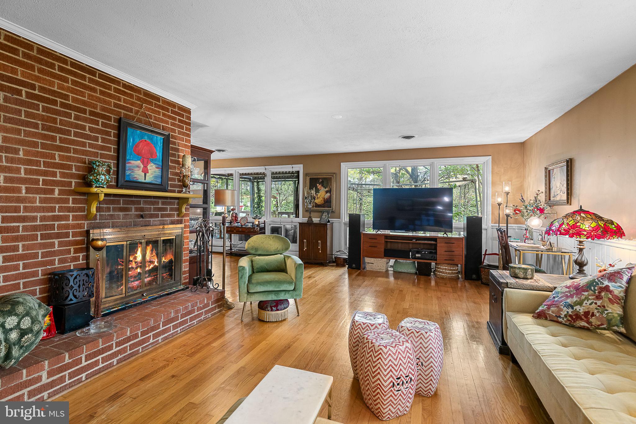 1008 HARBOUR DRIVE