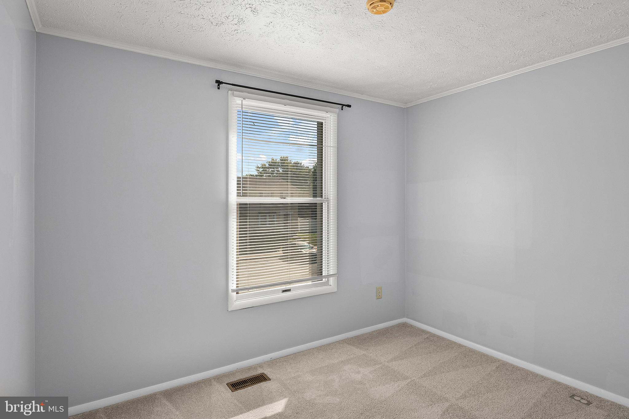 HARMANS WOODS - Residential Lease