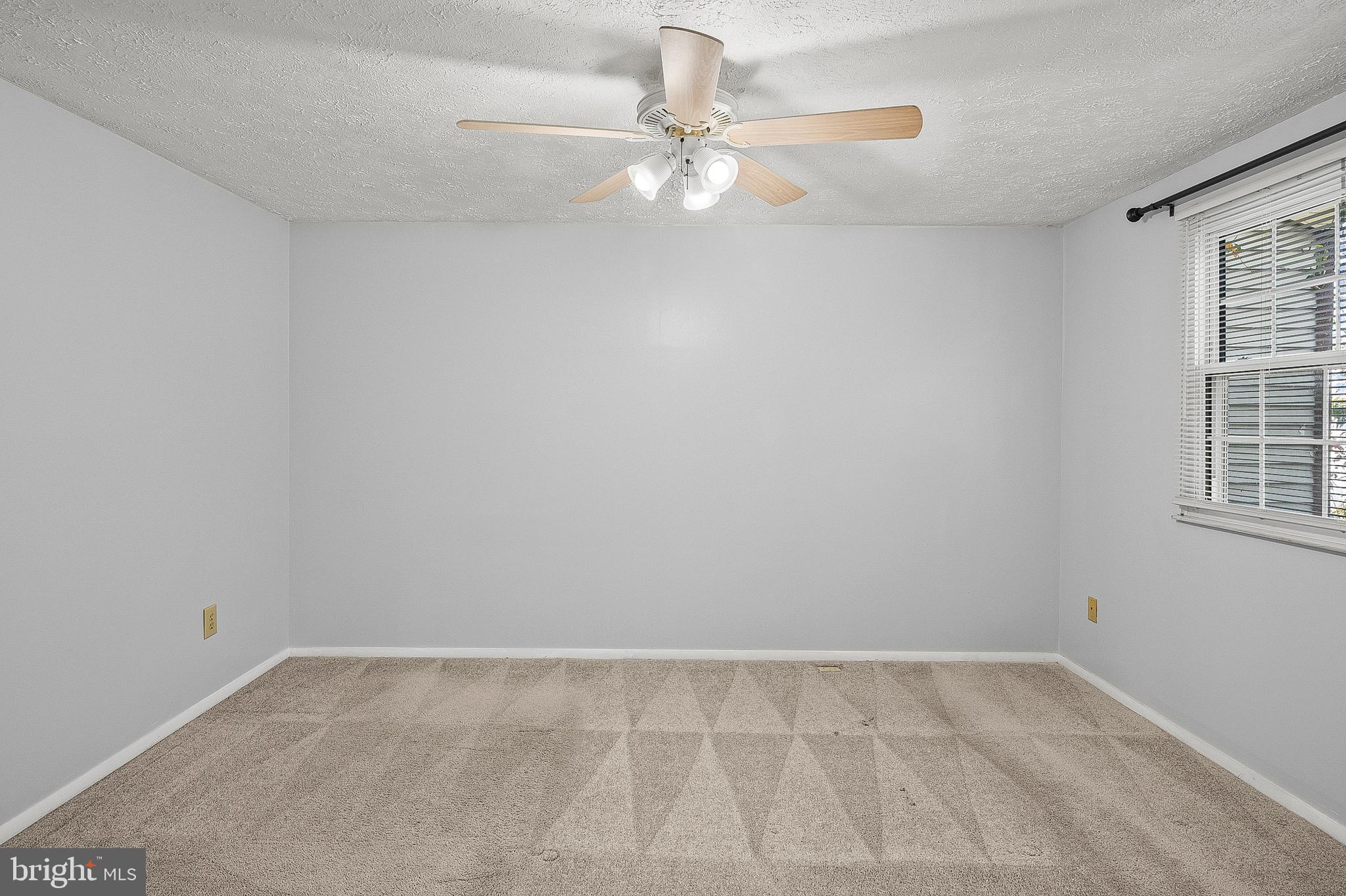 HARMANS WOODS - Residential Lease