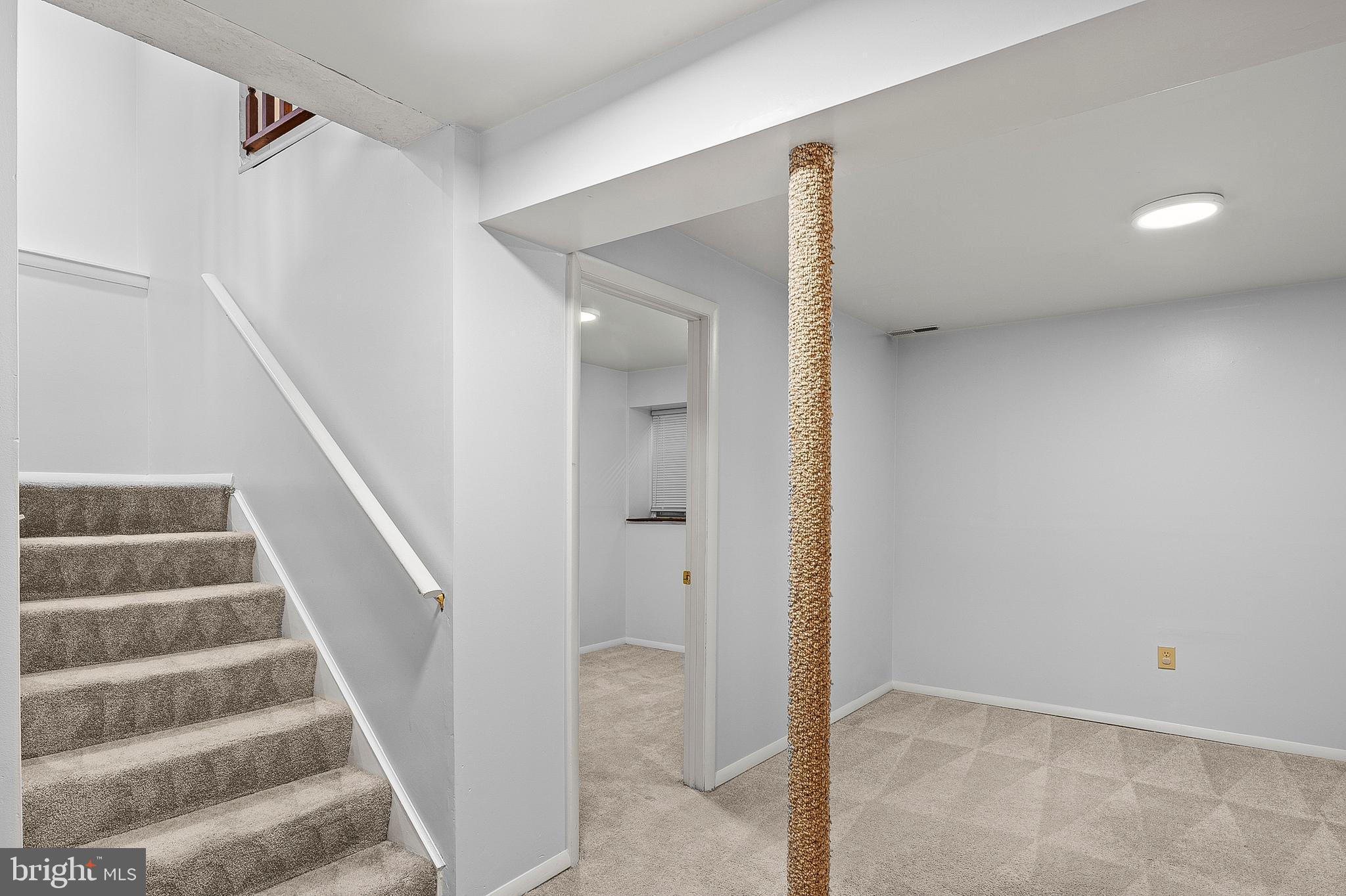 HARMANS WOODS - Residential Lease