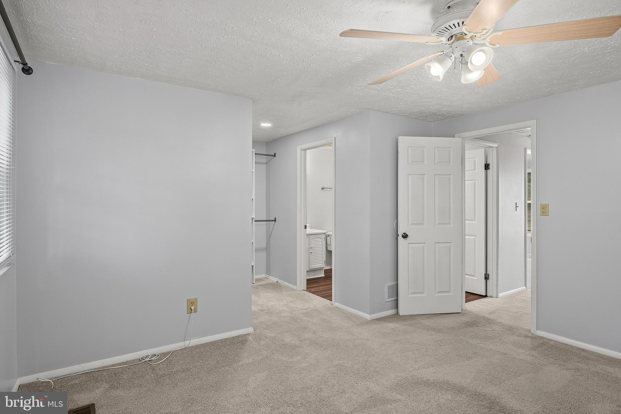 HARMANS WOODS - Residential Lease