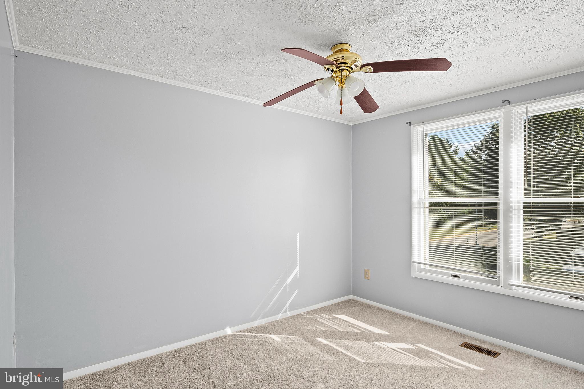 HARMANS WOODS - Residential Lease