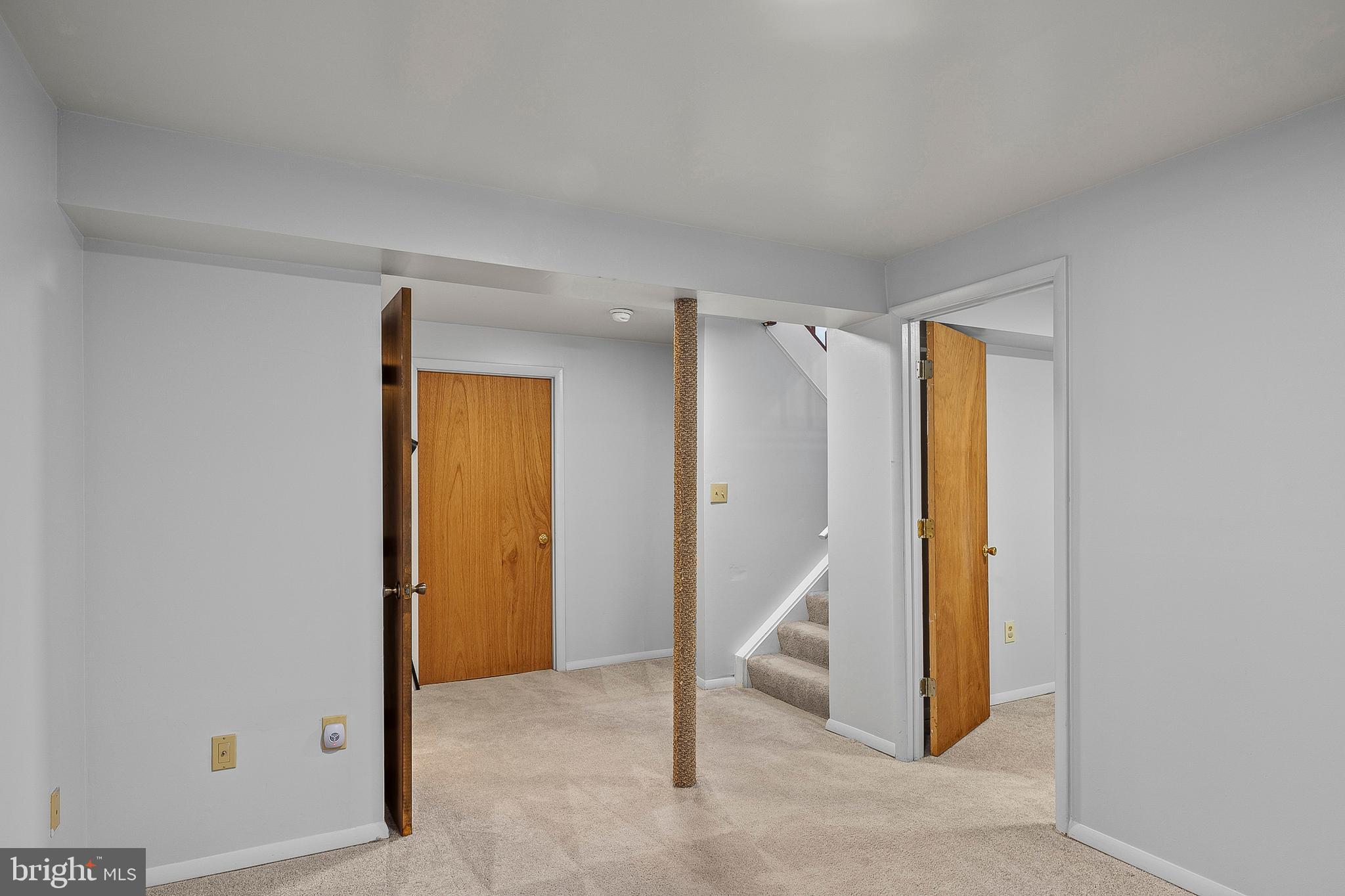 HARMANS WOODS - Residential Lease