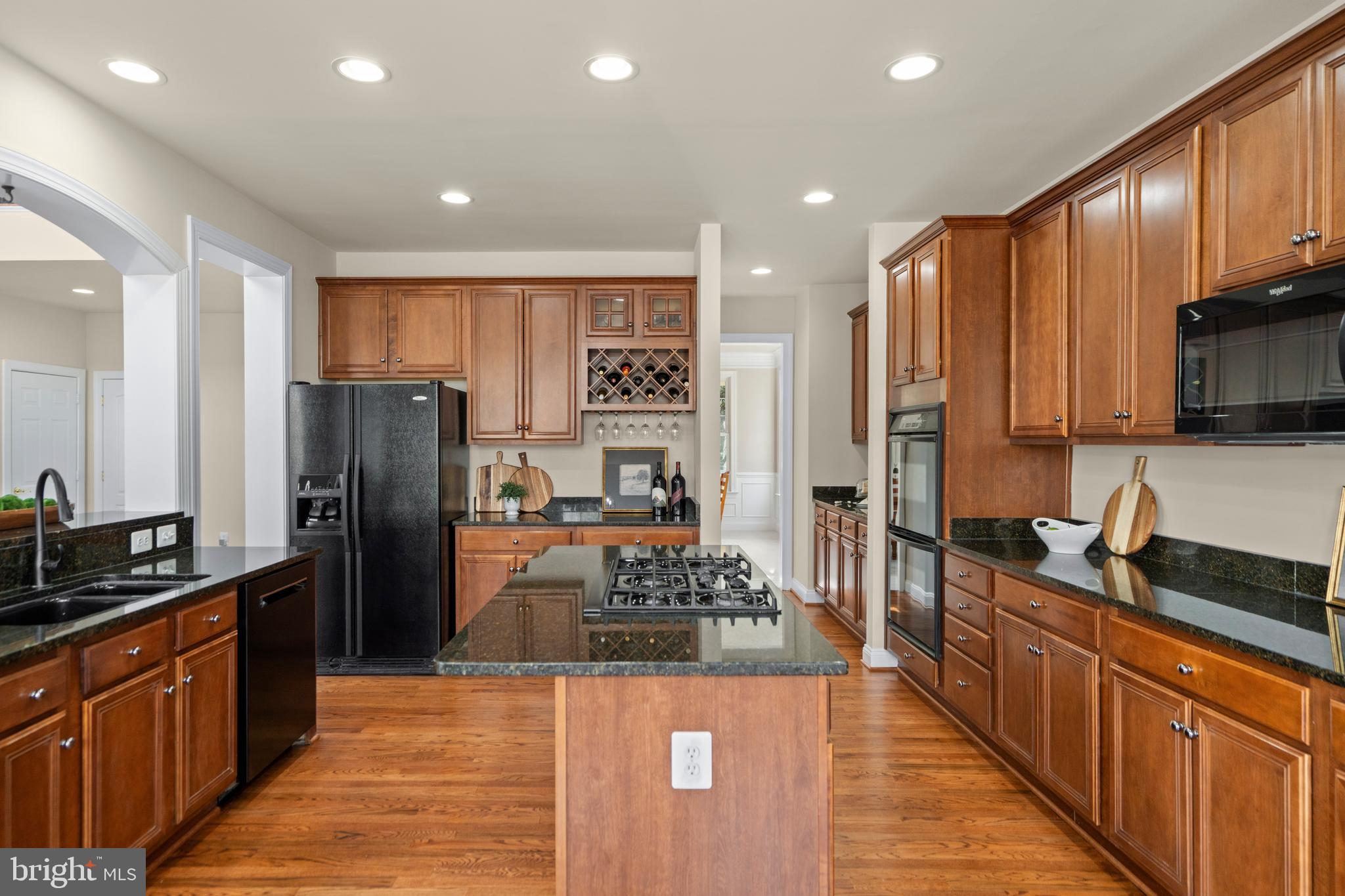 LANSDOWNE ON THE POTOMAC - Residential