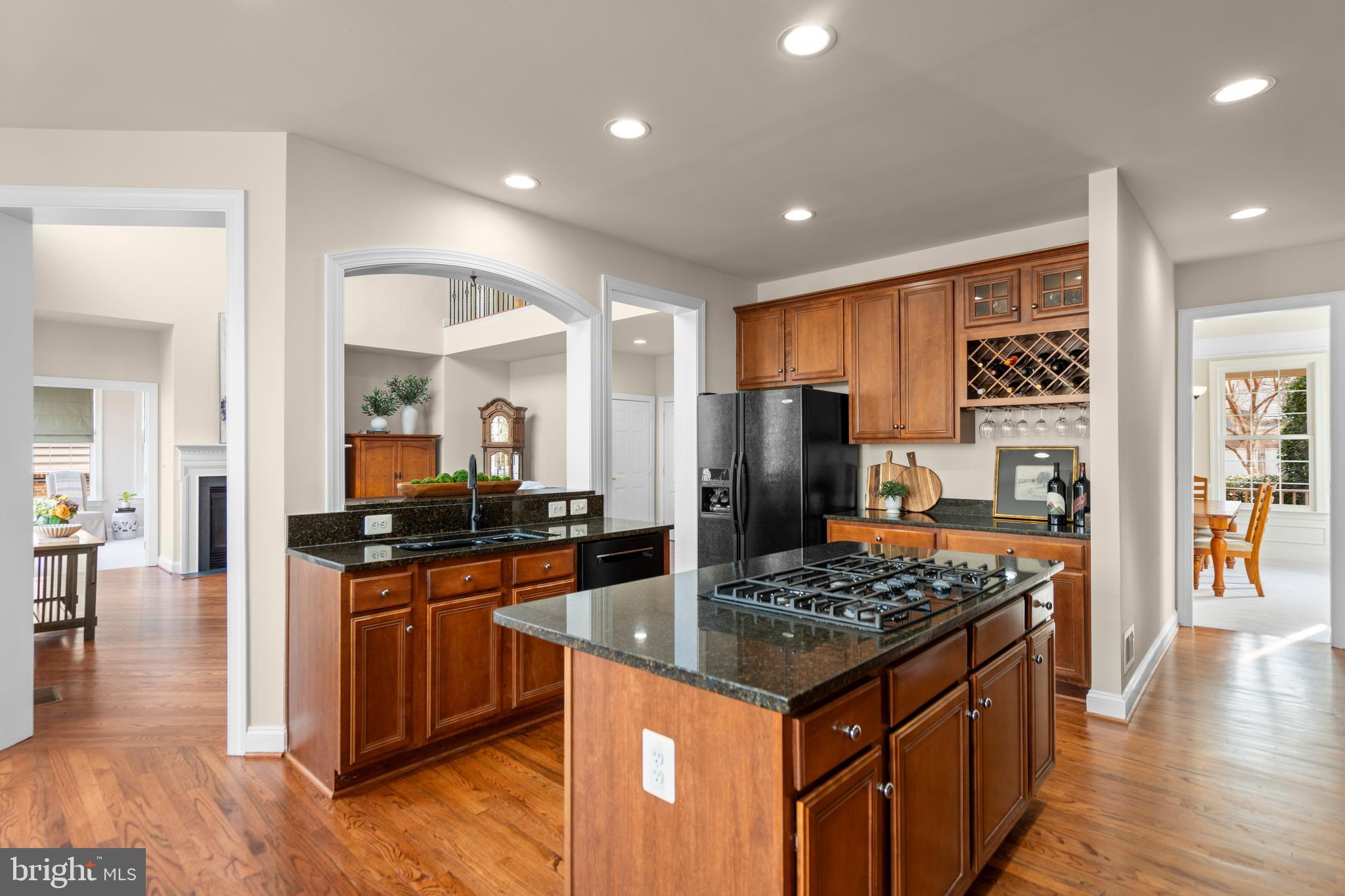 LANSDOWNE ON THE POTOMAC - Residential