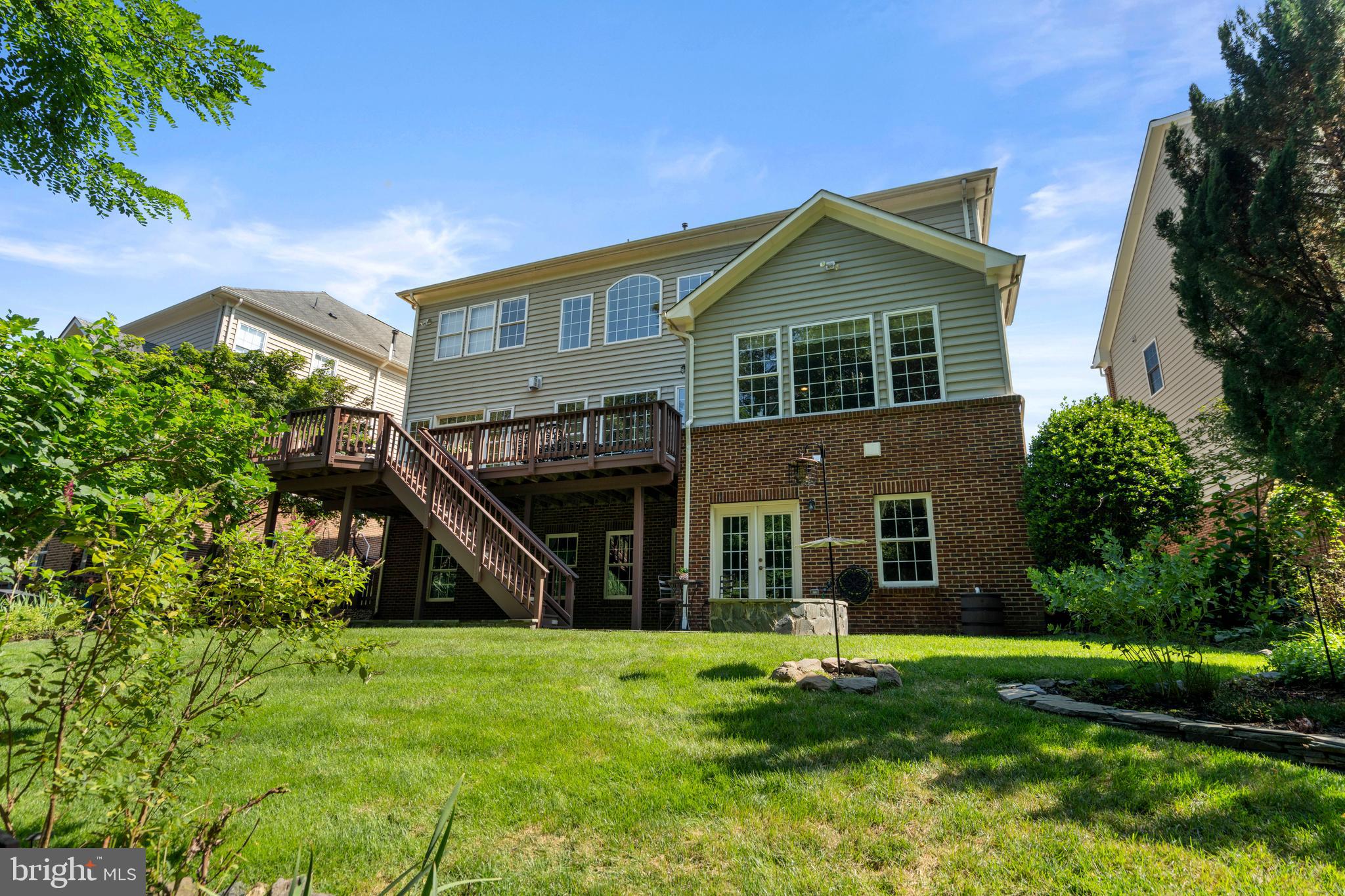LANSDOWNE ON THE POTOMAC - Residential
