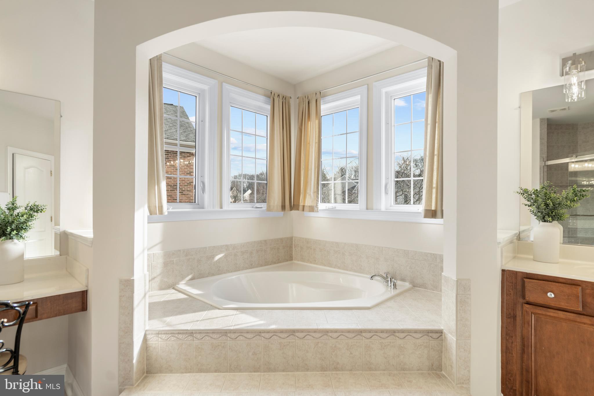 LANSDOWNE ON THE POTOMAC - Residential