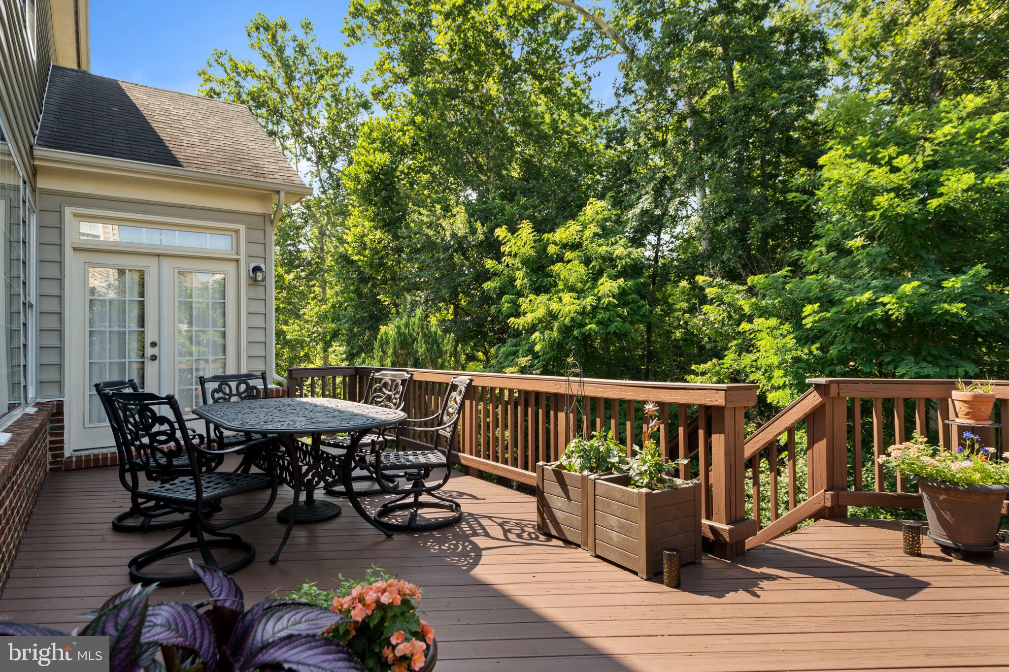 LANSDOWNE ON THE POTOMAC - Residential