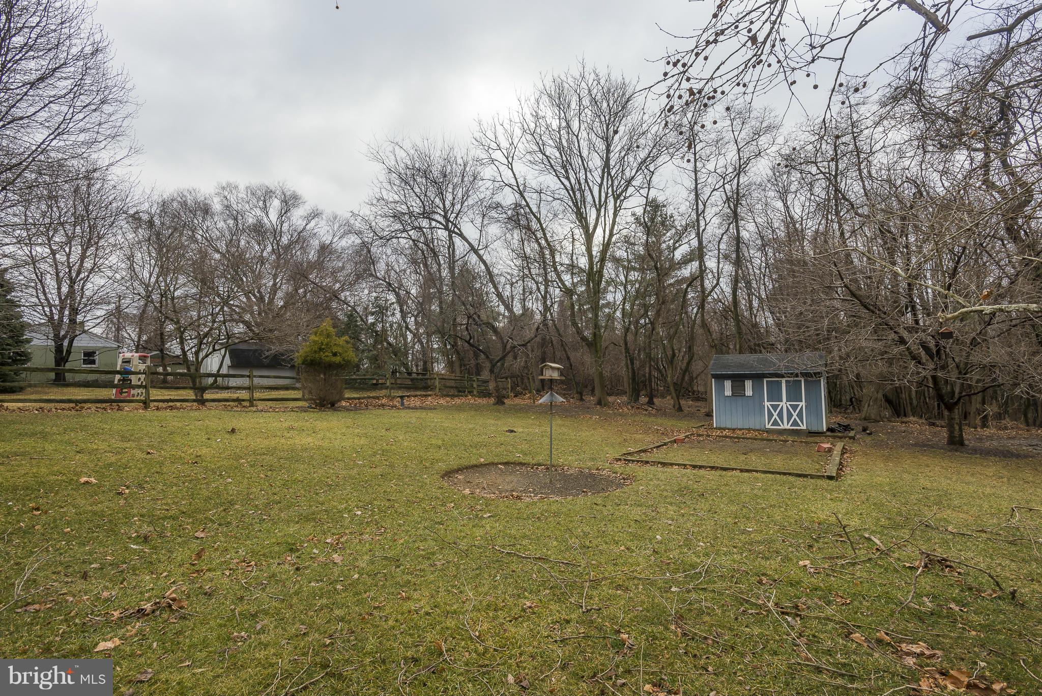 HUNT COUNTRY ESTATES - Residential