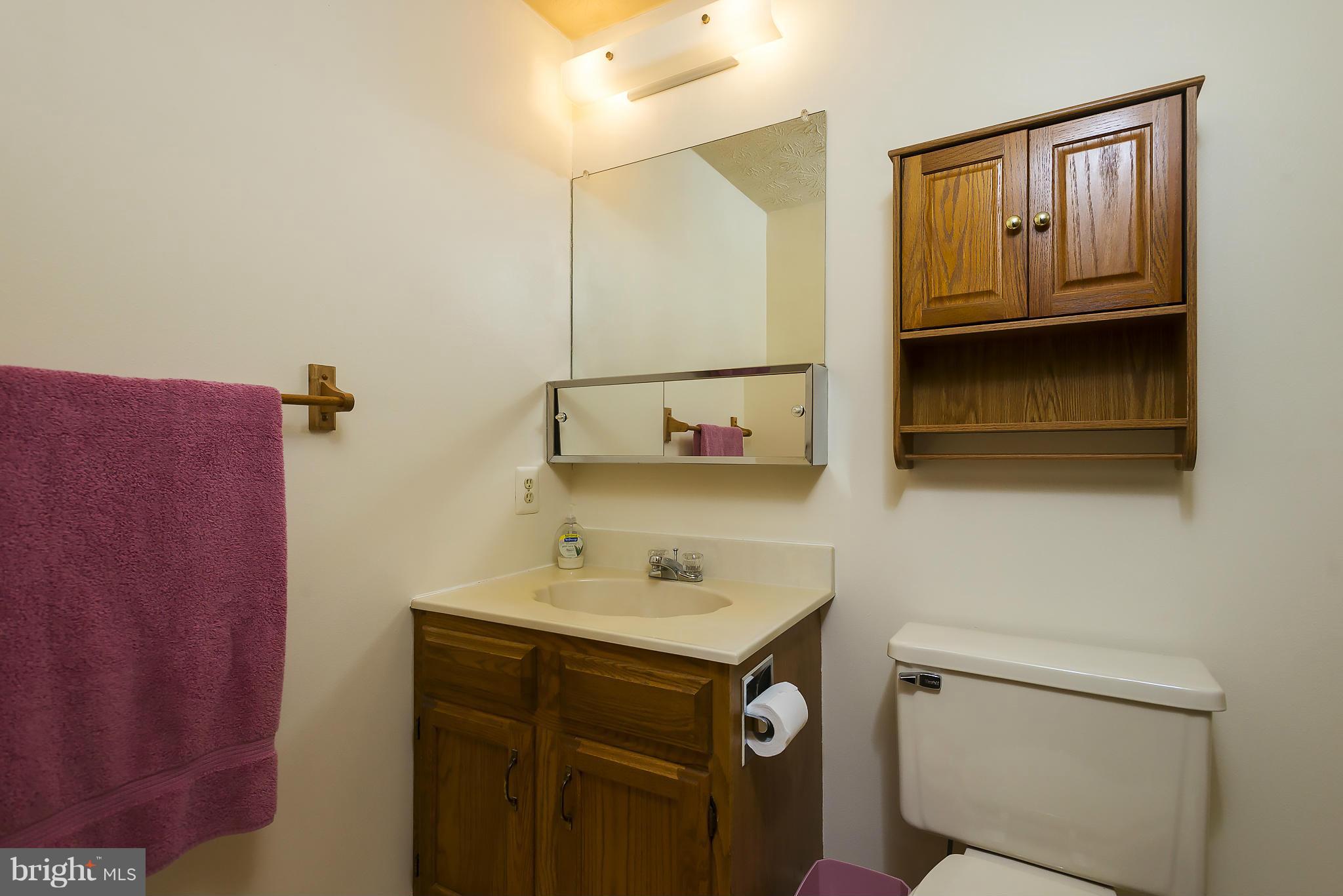 HUNT COUNTRY ESTATES - Residential