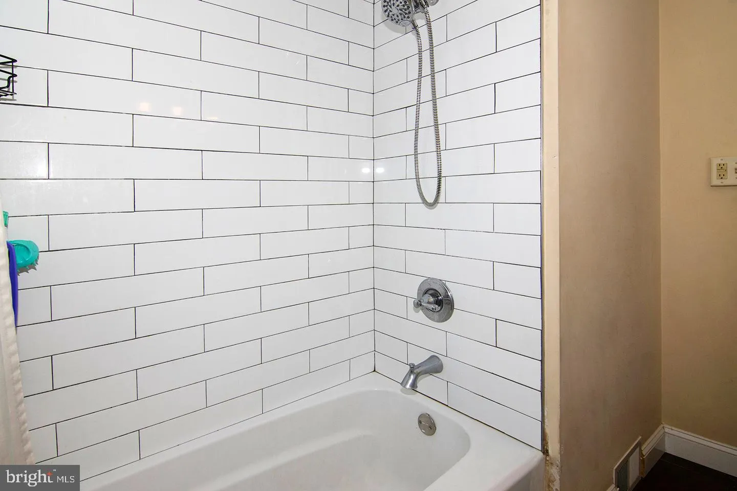 Glassboro, New Jersey 08028, United States, 3 Bedrooms Bedrooms, ,1 BathroomBathrooms,Residential,Active,78847