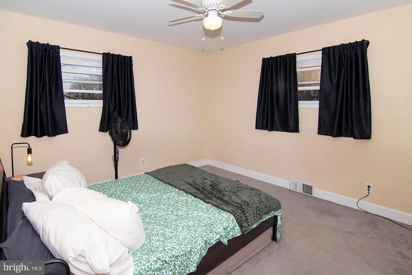 Glassboro, New Jersey 08028, United States, 3 Bedrooms Bedrooms, ,1 BathroomBathrooms,Residential,Active,78847