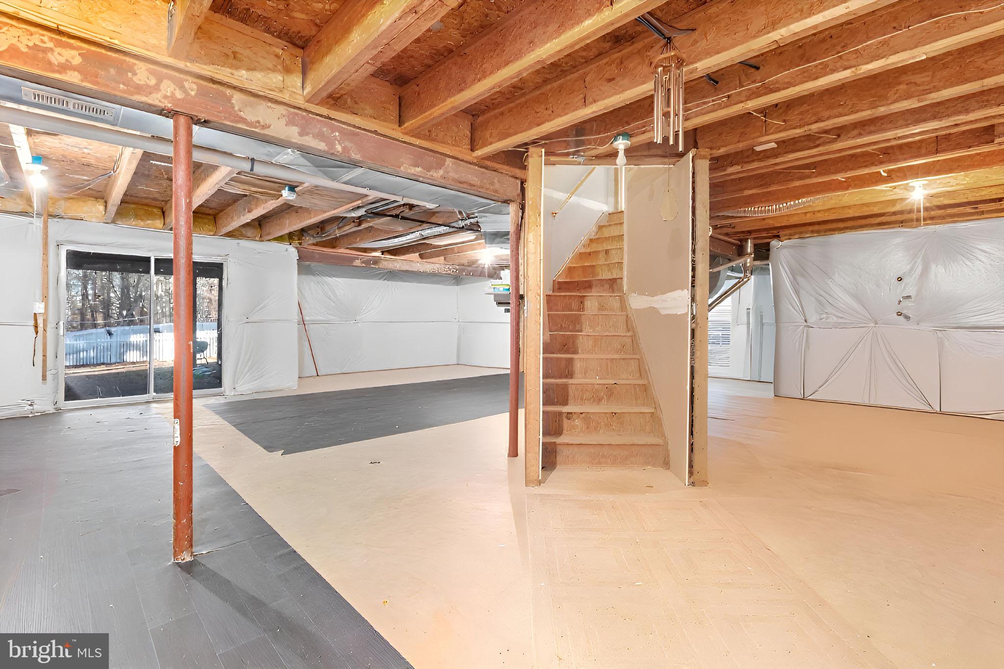 STAFFORD LAKES VILLAGE - Residential