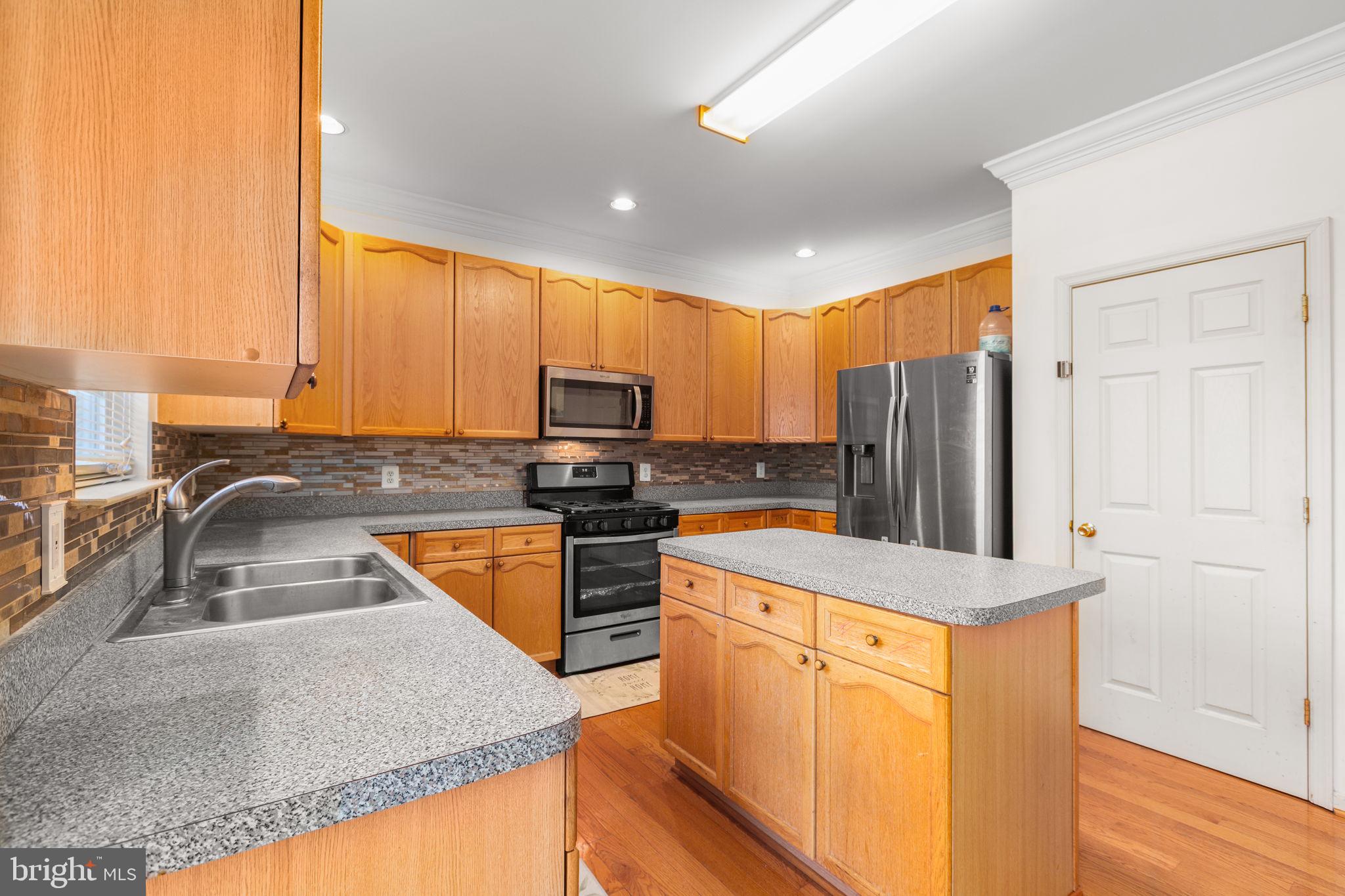 STAFFORD LAKES VILLAGE - Residential