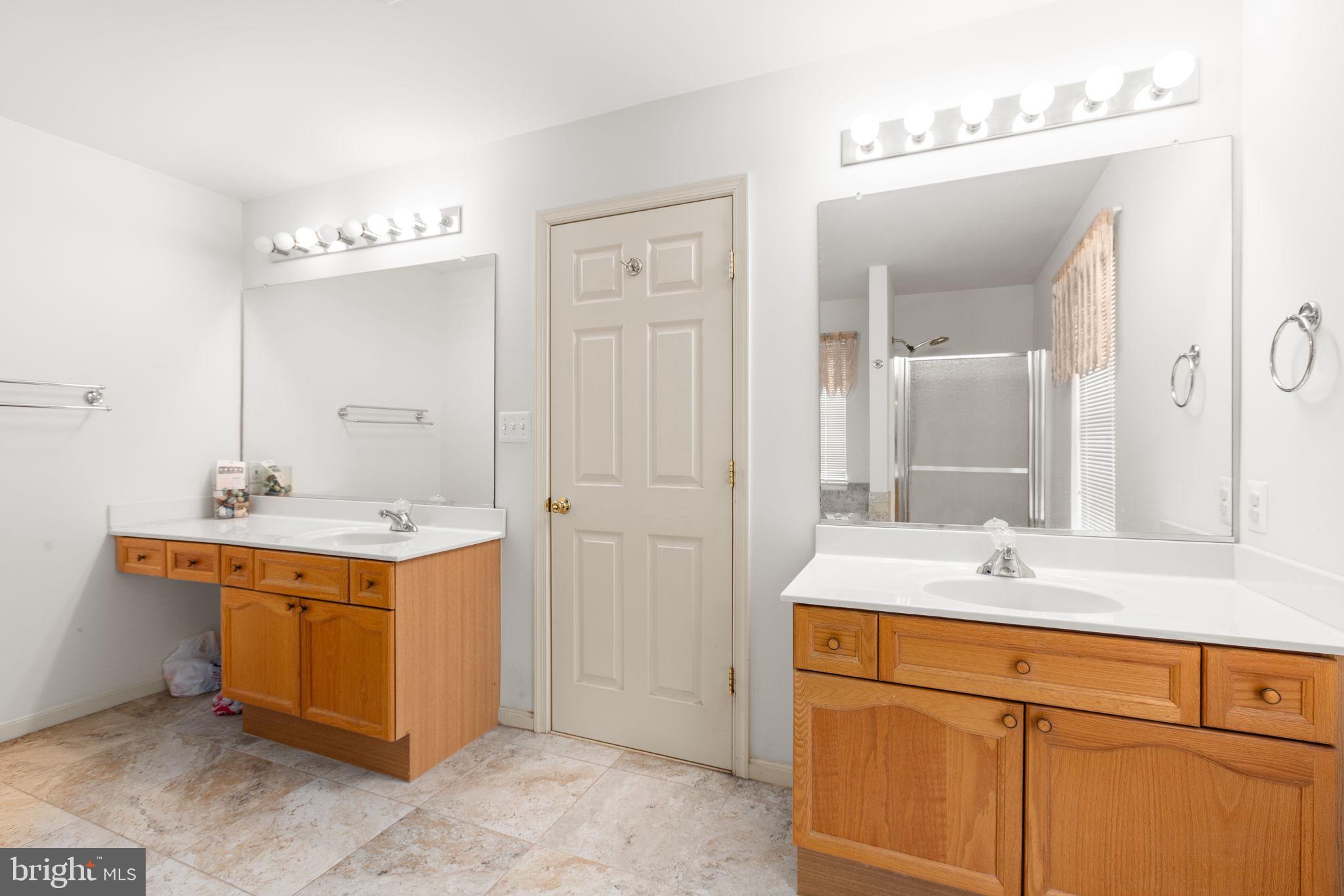 STAFFORD LAKES VILLAGE - Residential