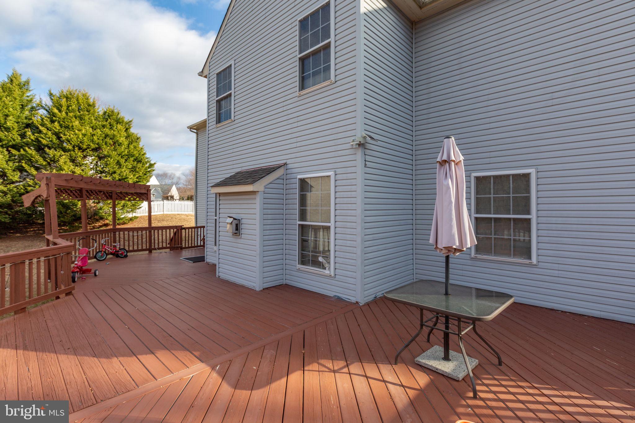 STAFFORD LAKES VILLAGE - Residential