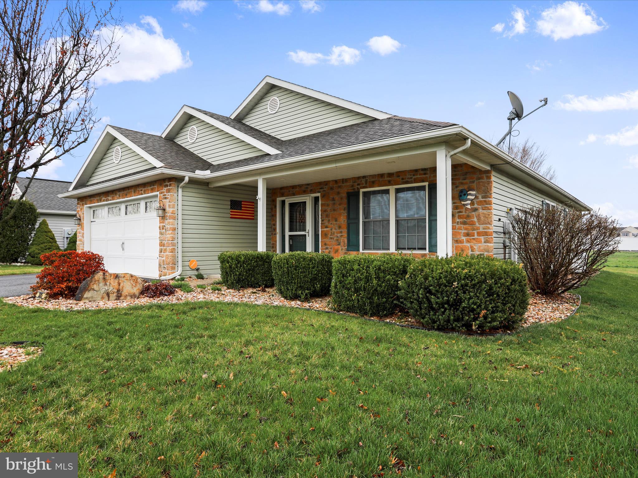 ENCLAVE - Residential