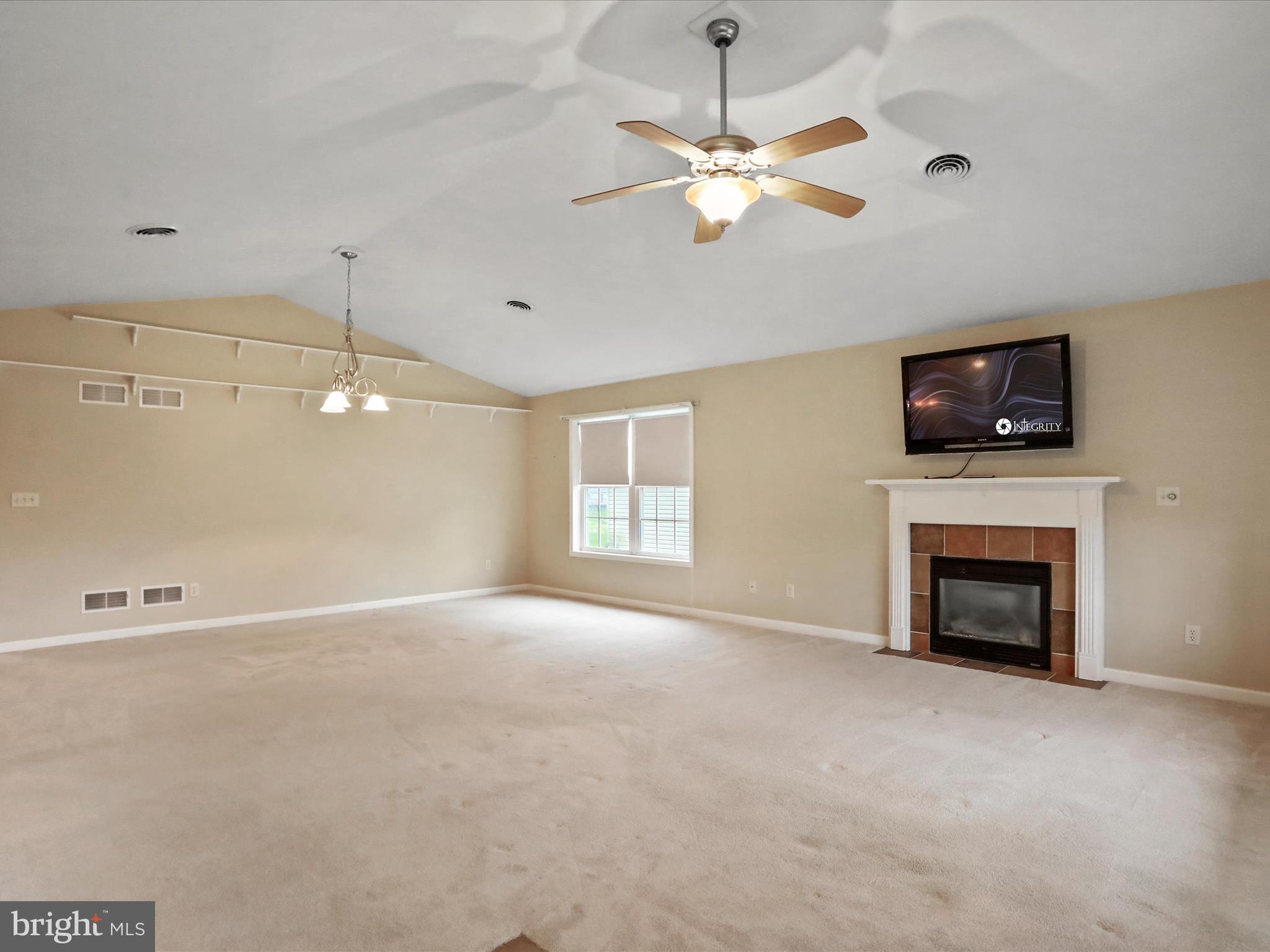 ENCLAVE - Residential